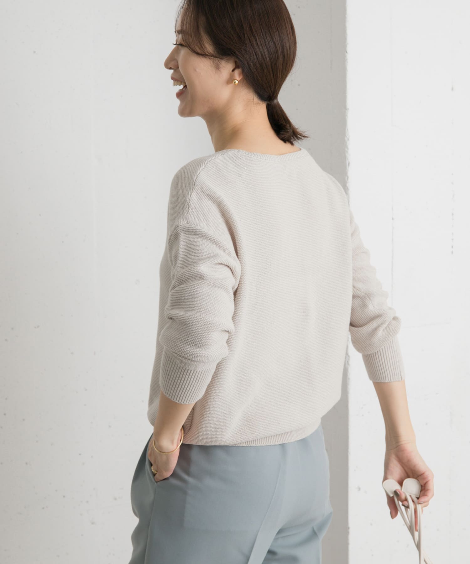 LIGHT GRAY