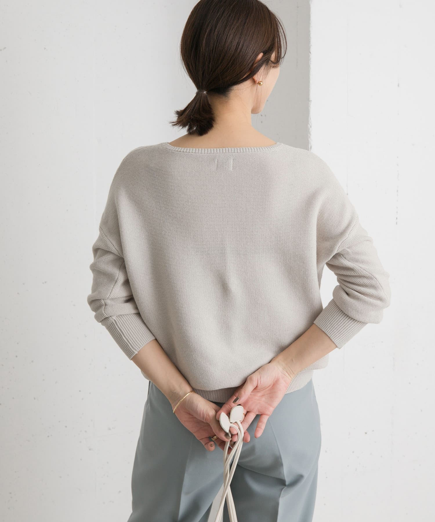 LIGHT GRAY