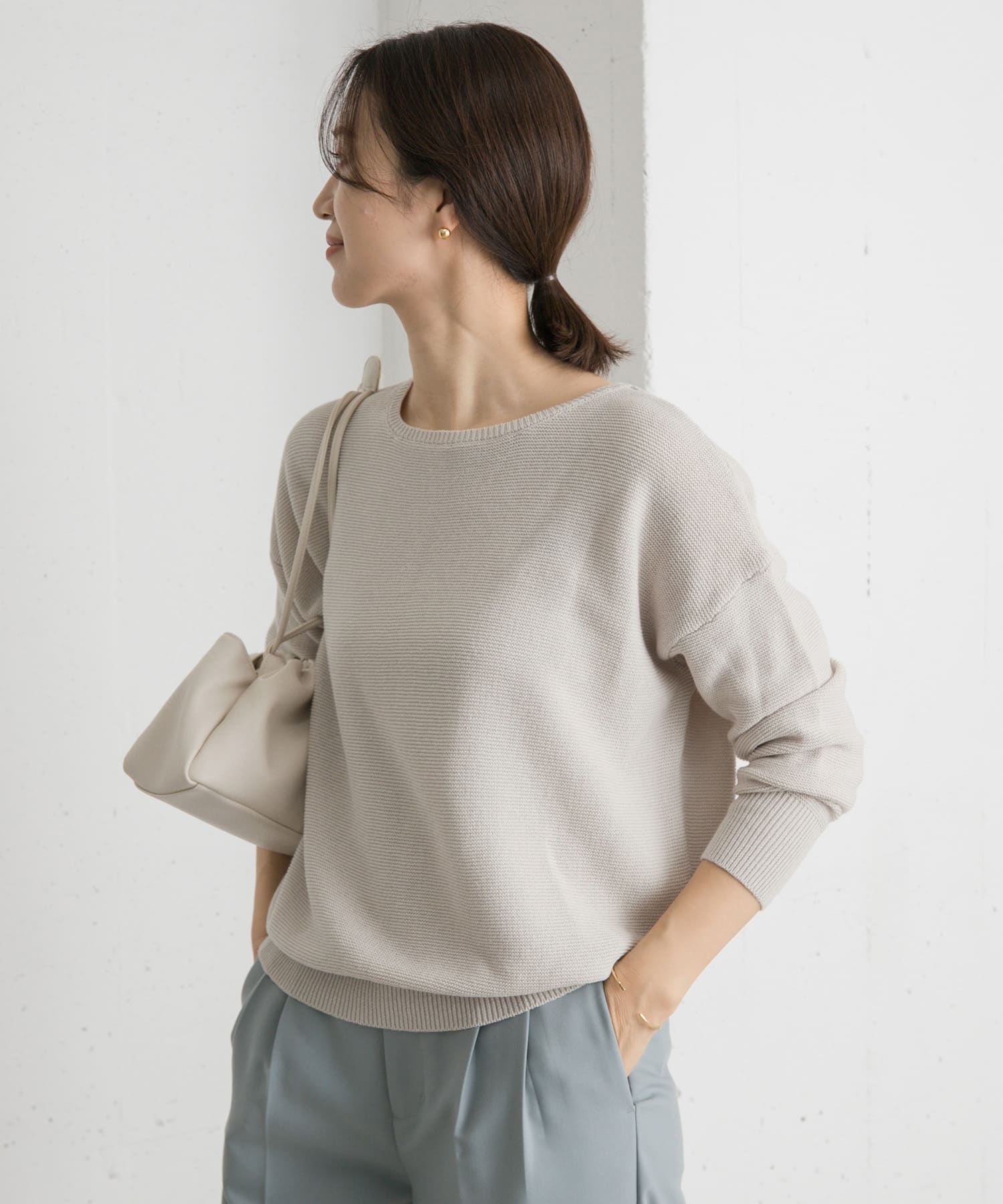 LIGHT GRAY