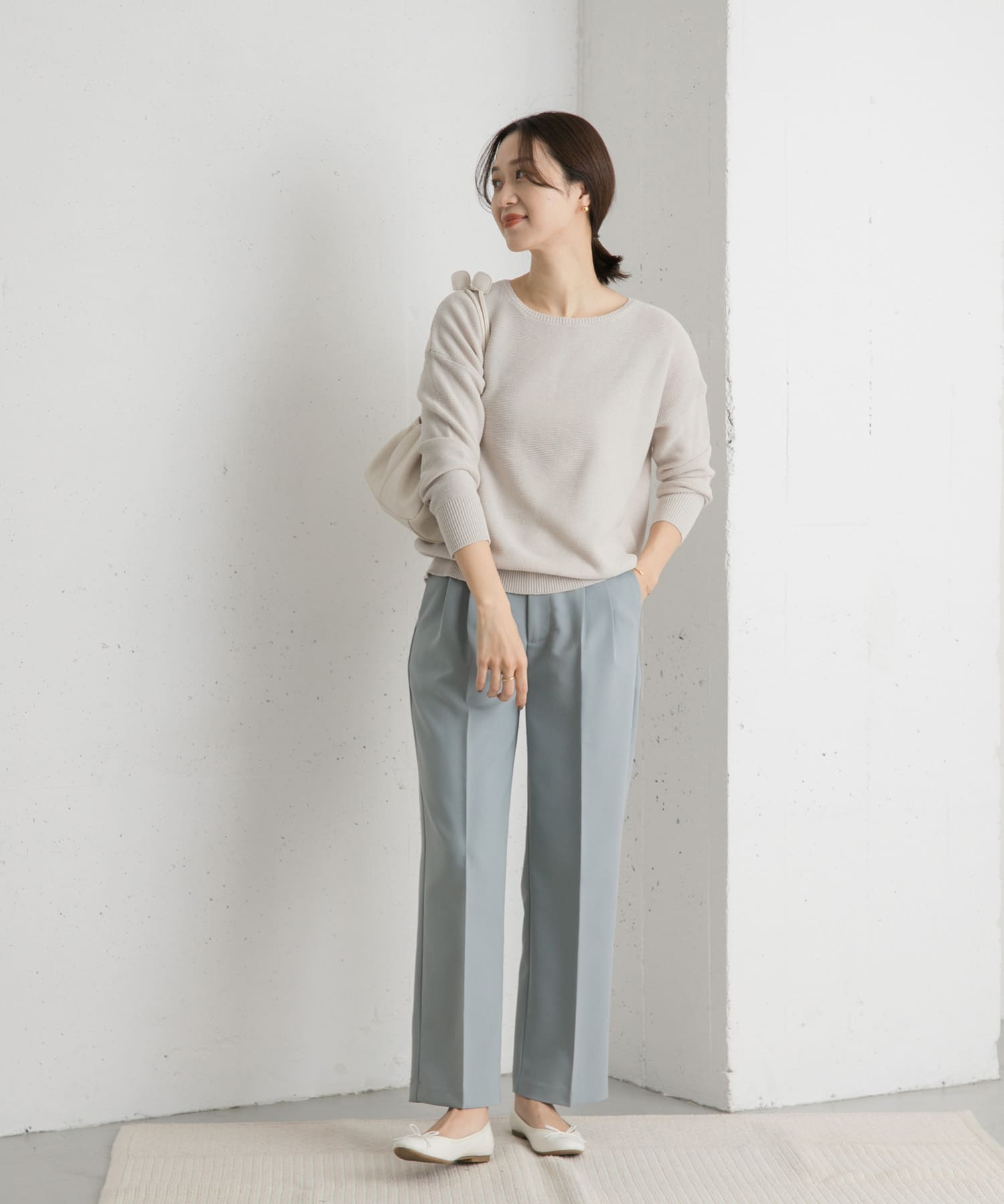 LIGHT GRAY