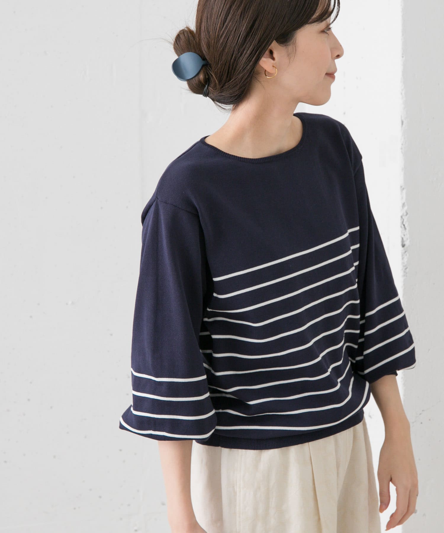NVY×WHT