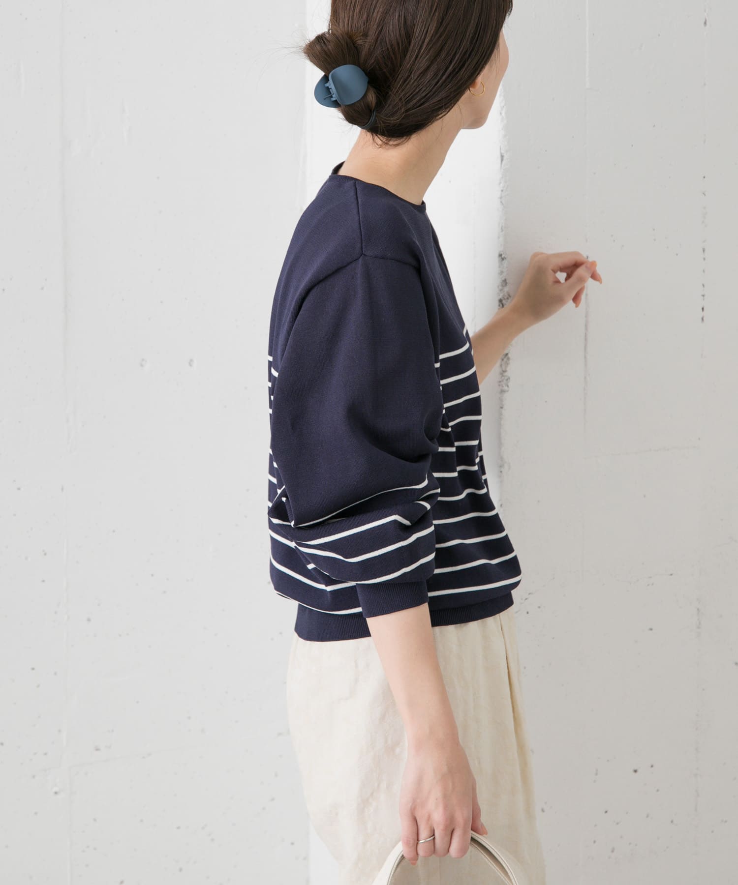 NVY×WHT