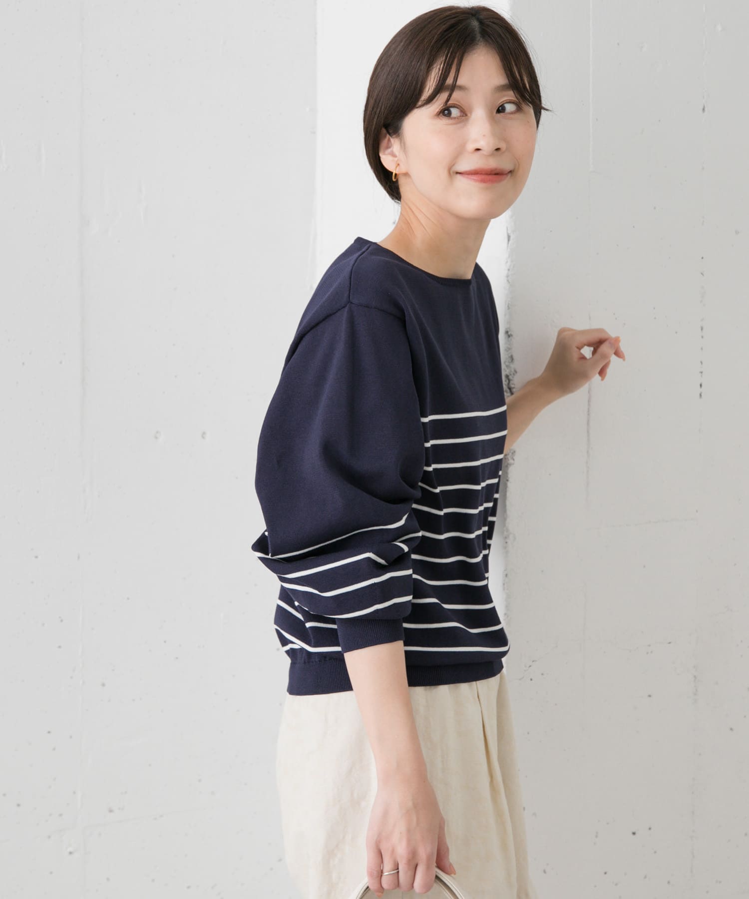 NVY×WHT