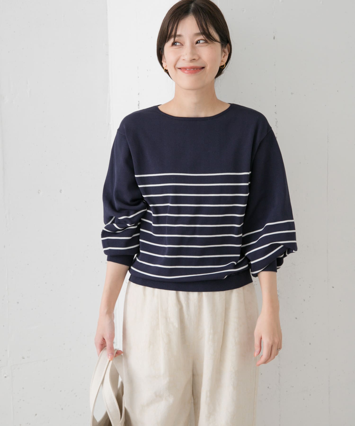 NVY×WHT