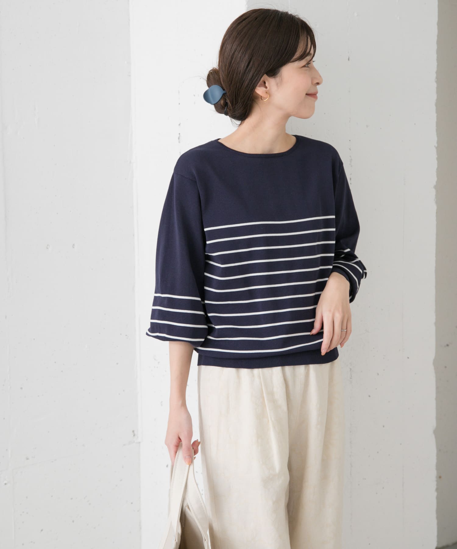 NVY×WHT