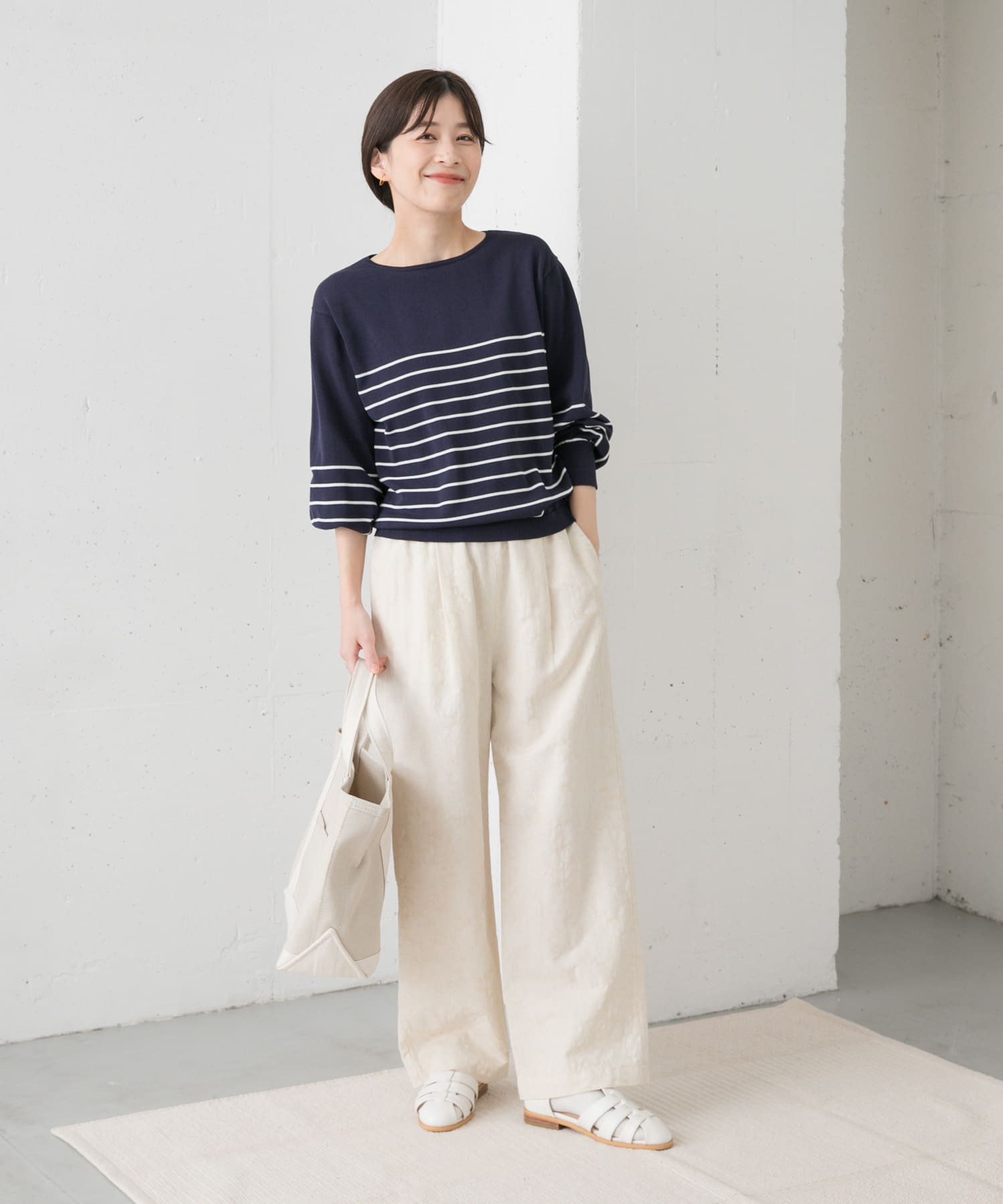 NVY×WHT