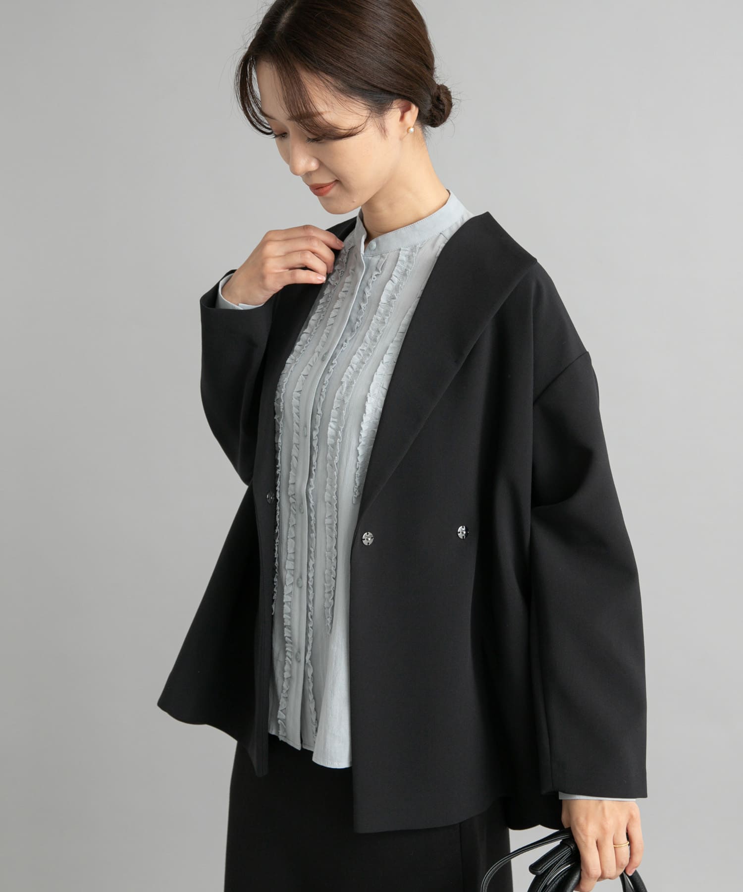 フロントフリルスタンドカラーブラウス(M WHITE): トップス｜URBAN