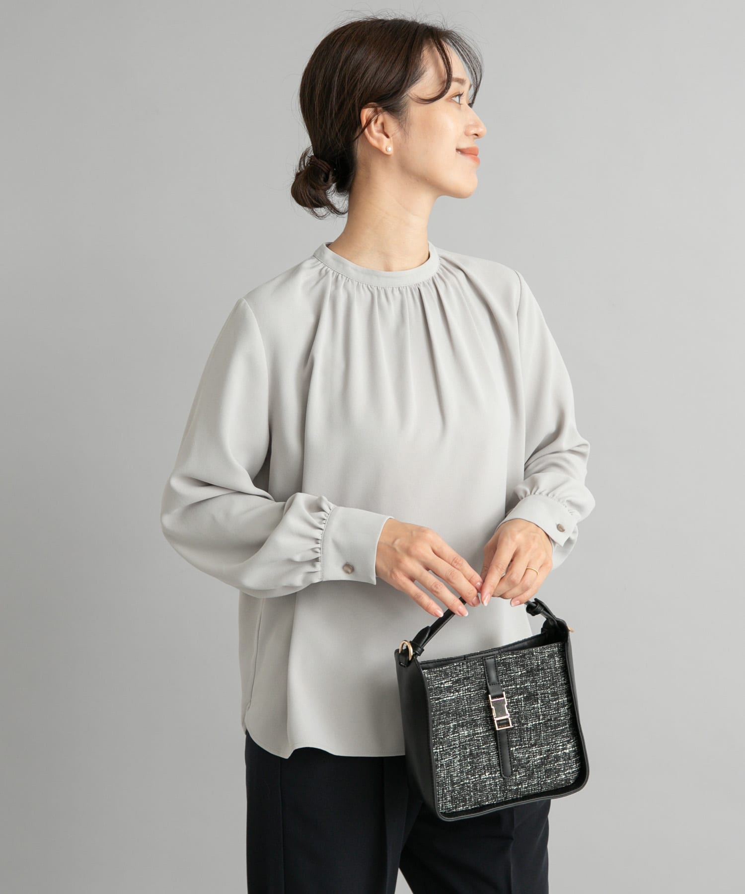 LIGHT GRAY