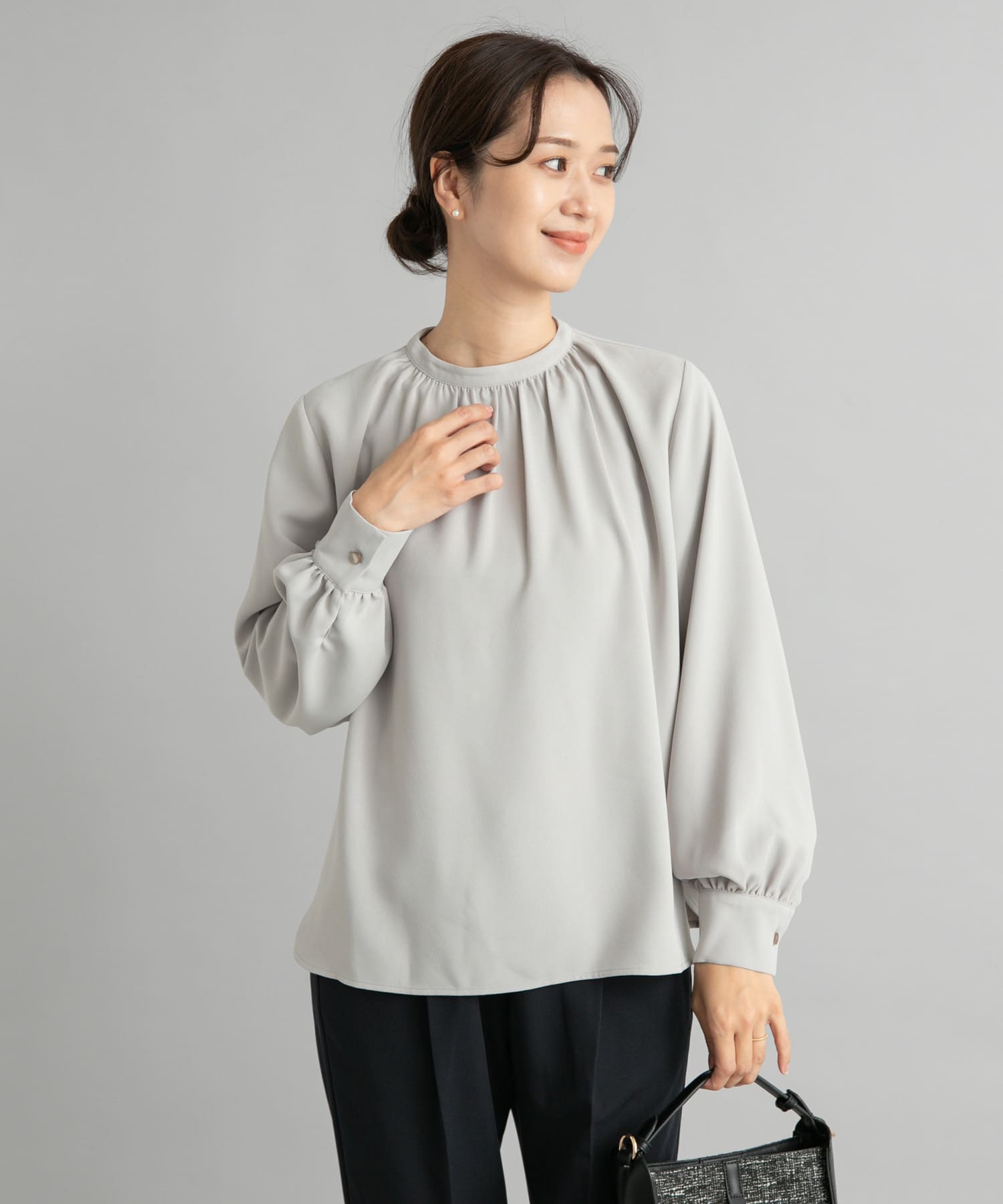 LIGHT GRAY