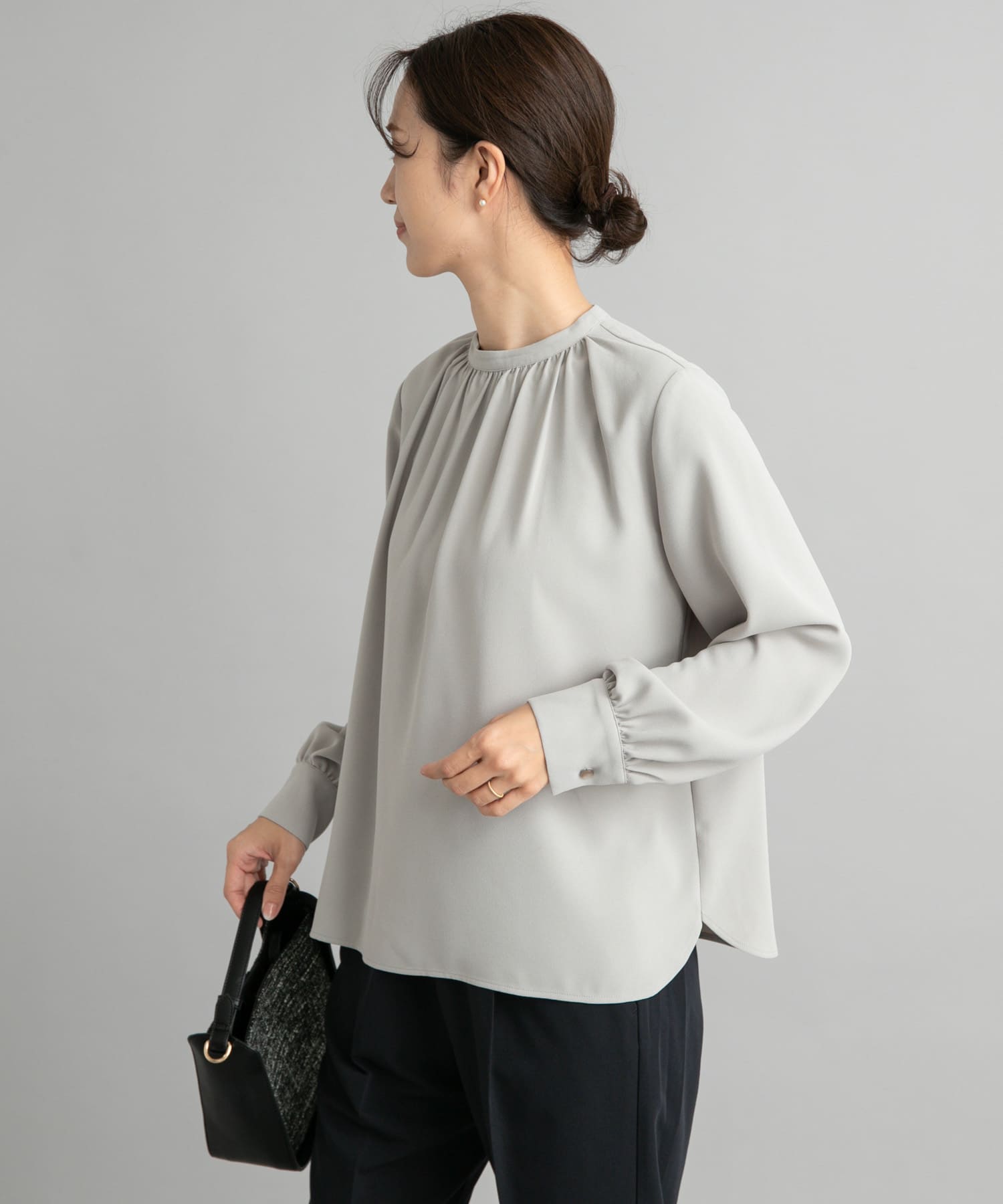 LIGHT GRAY