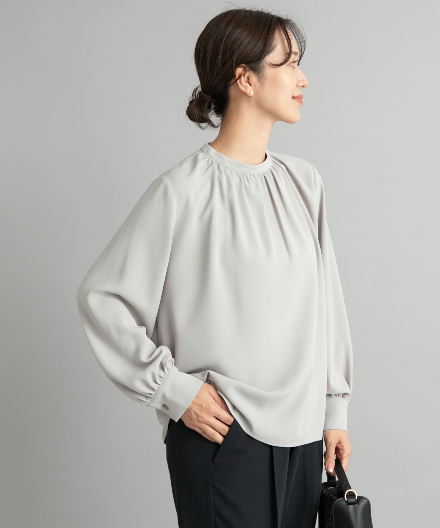 LIGHT GRAY