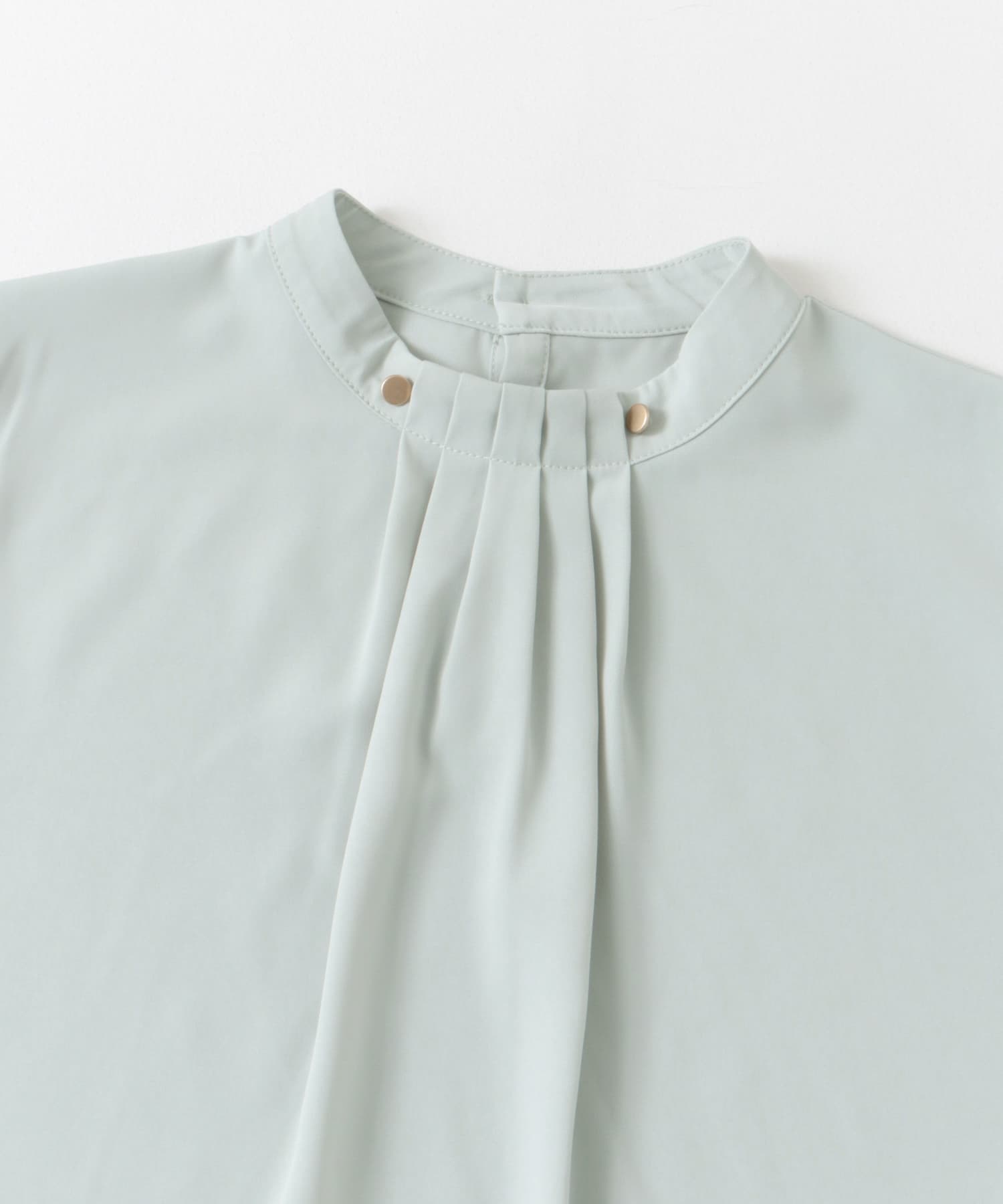 ボタンポイントタックブラウス L.BLUE M