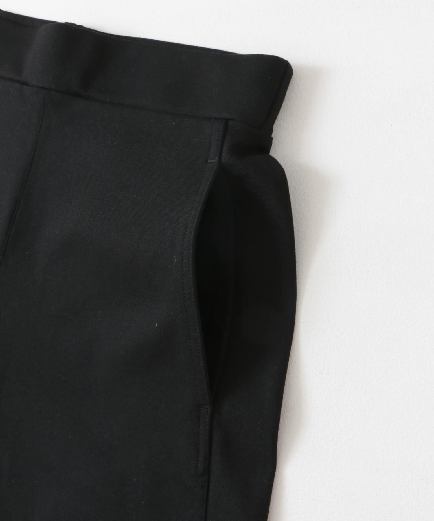 ポンチカーブパンツ BLACK M