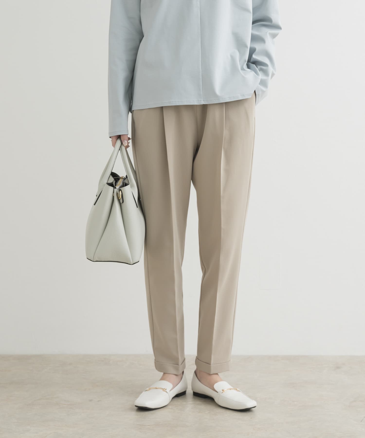 L.BEIGE