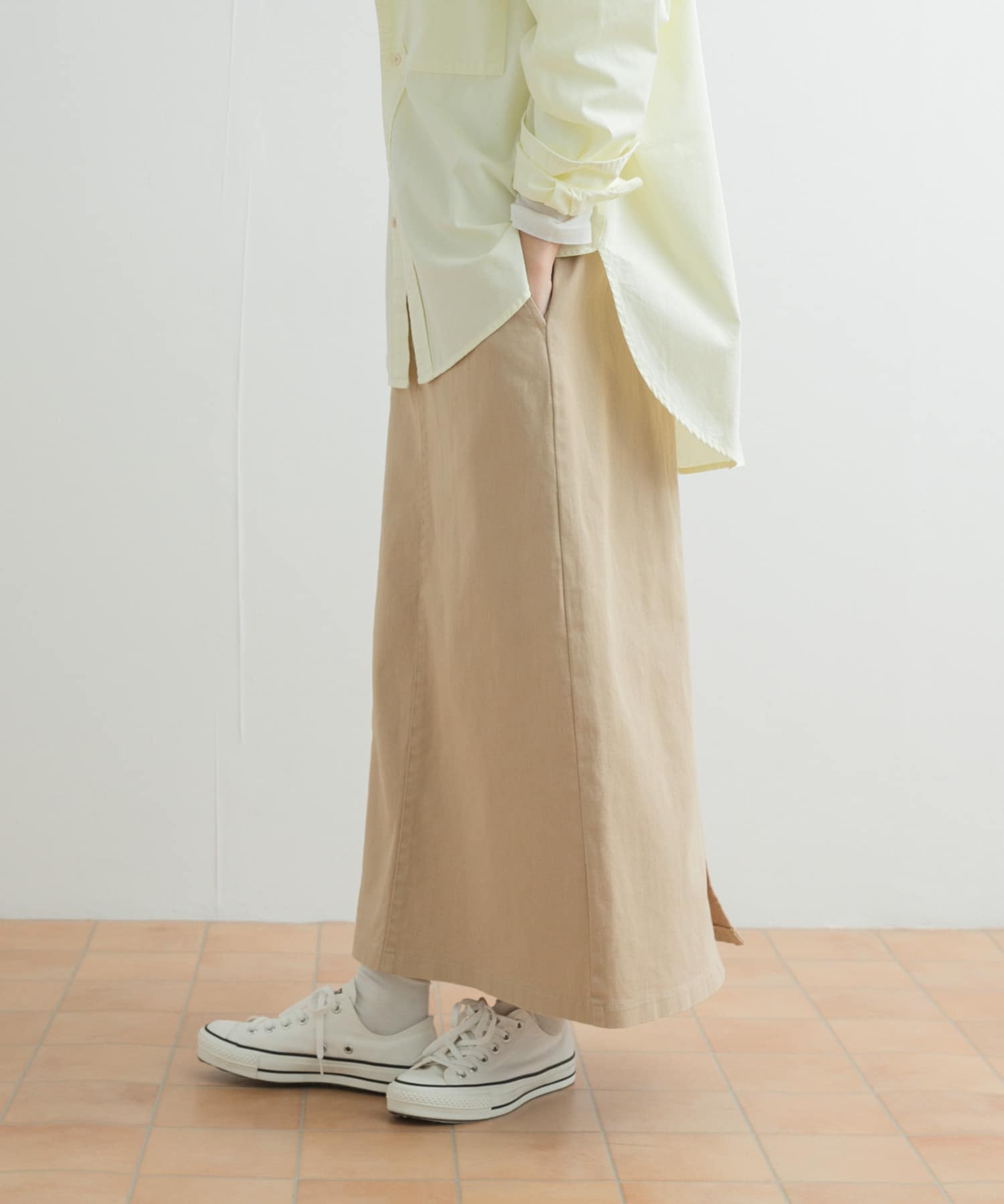 BEIGE