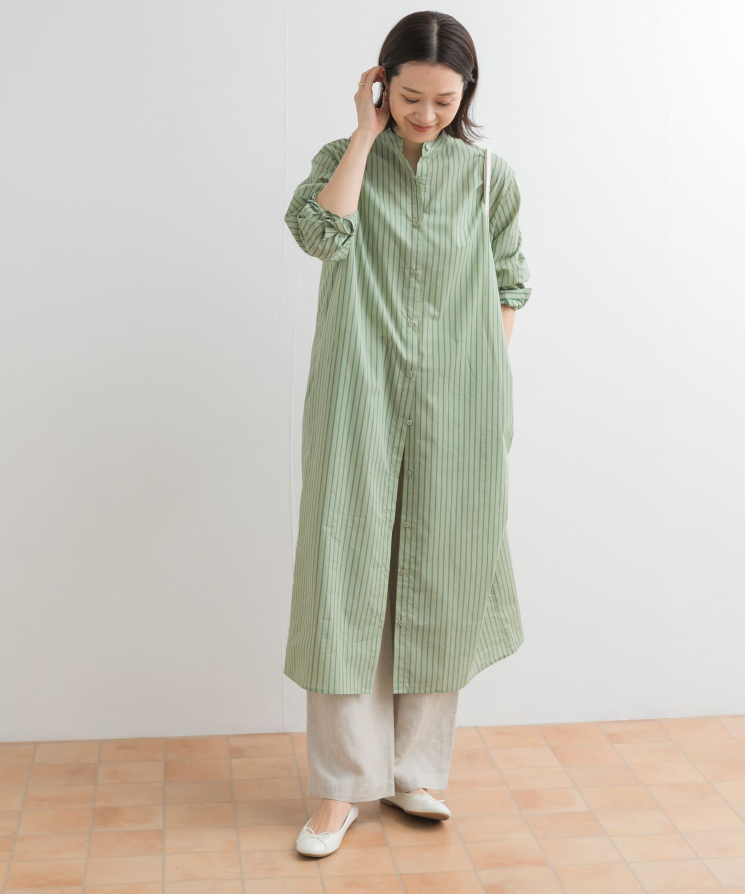 GREEN