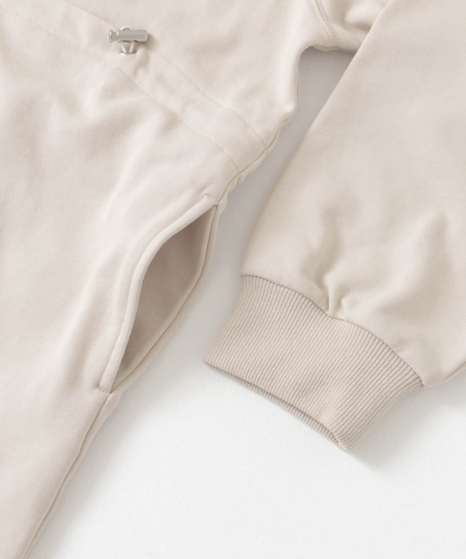L.BEIGE