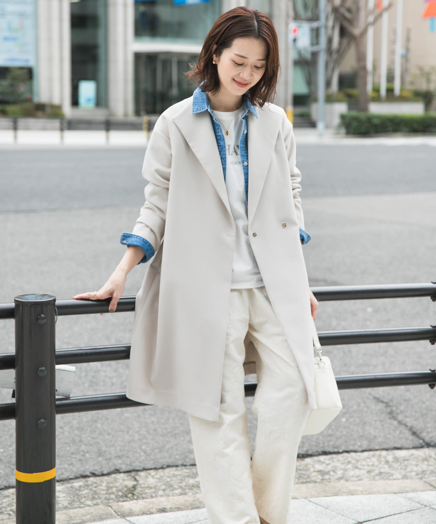 L.BEIGE