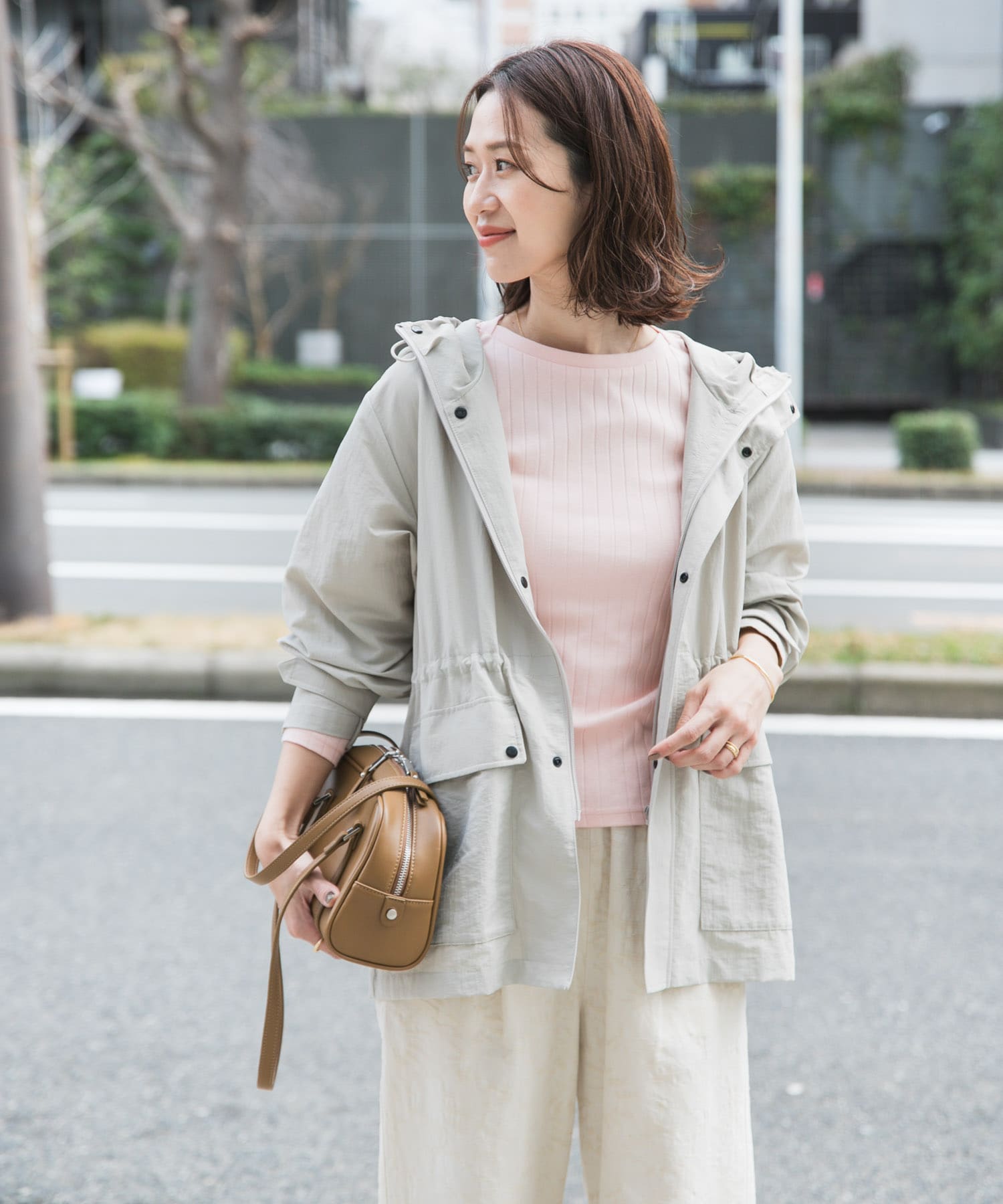 L.BEIGE