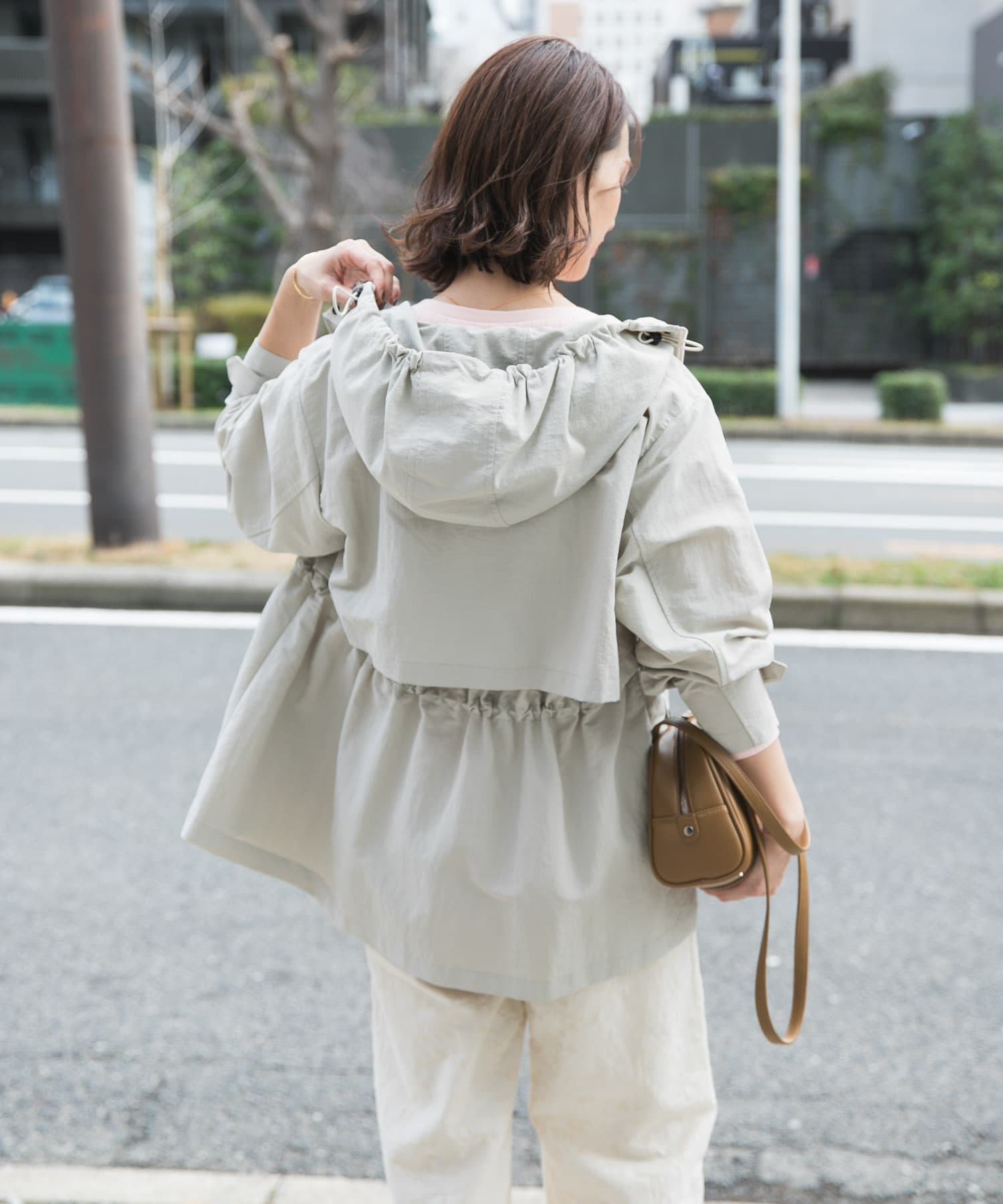 L.BEIGE