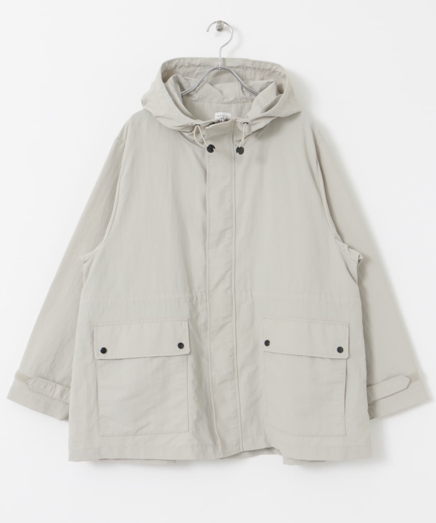 L.BEIGE