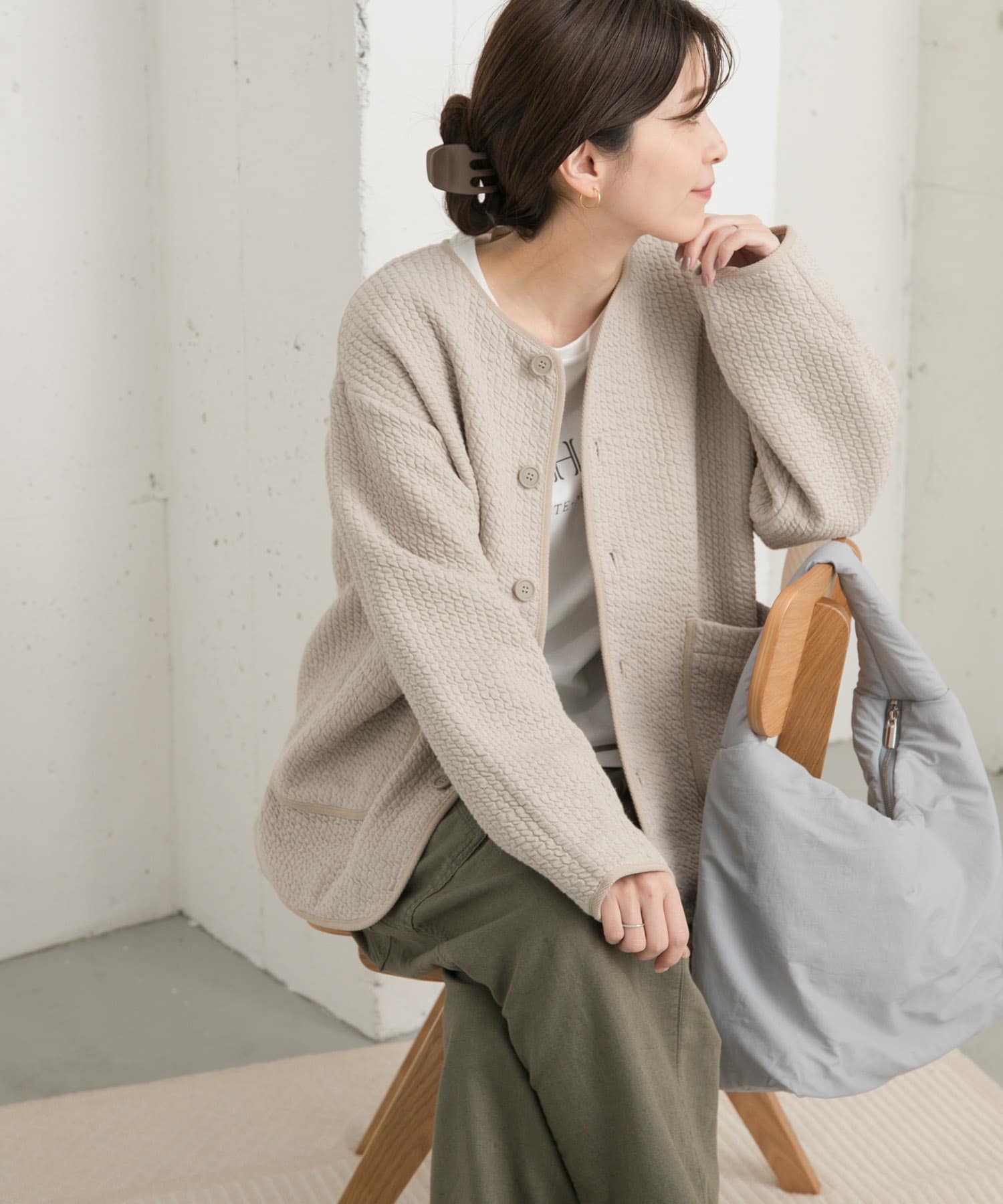 URBAN RESEARCH DOORS 新品未使用ノーカラージャケットベージュ URBAN RESEARCH DOORS｜アーバン リサーチ ドアーズのノーカラー