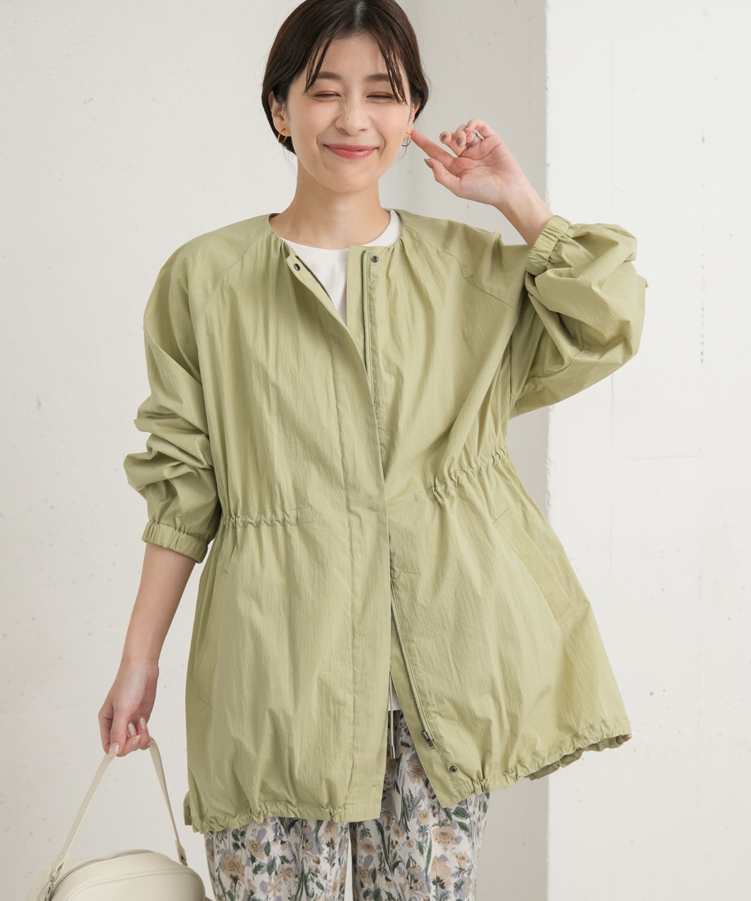 ギャザーノーカラーブルゾン