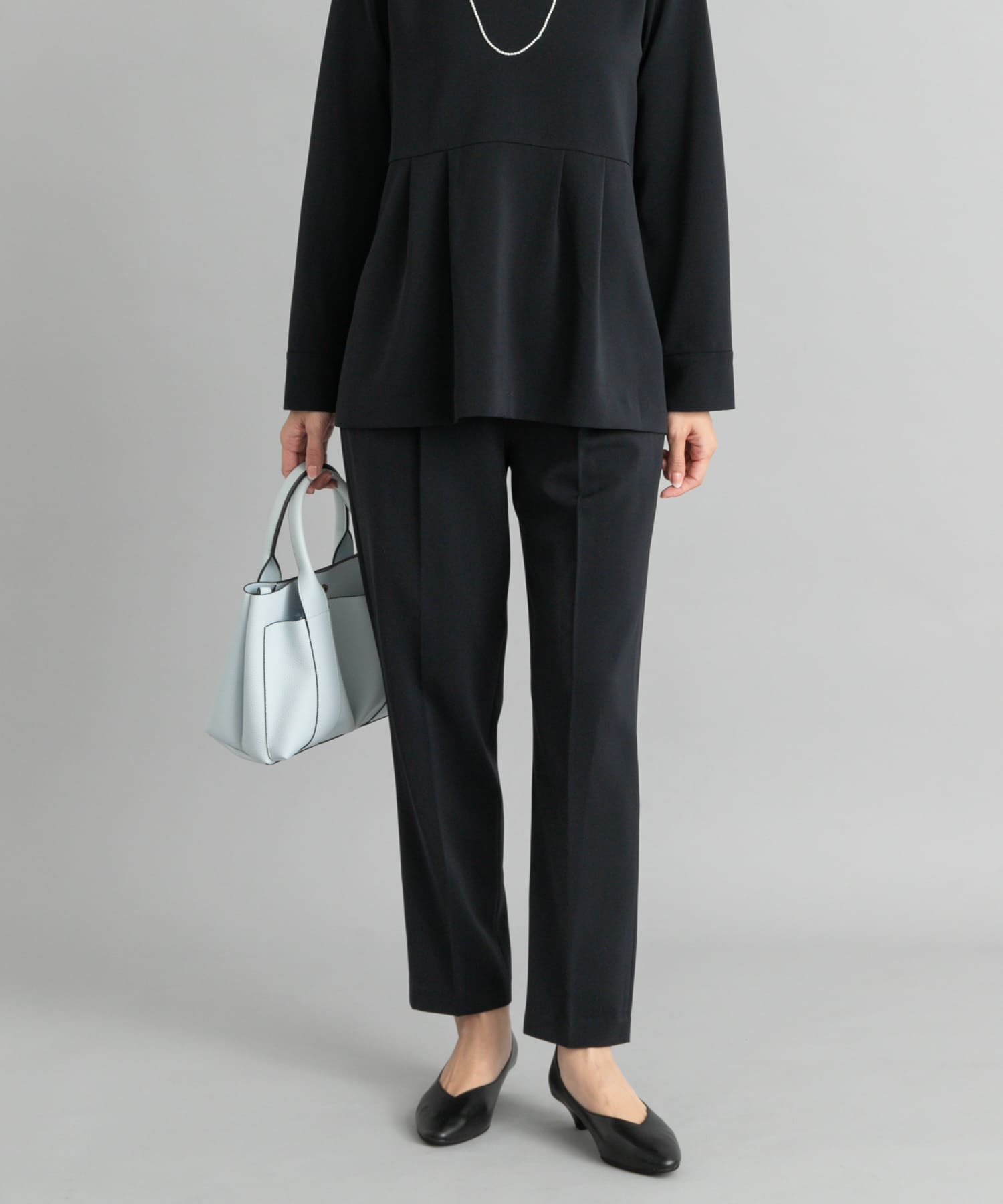 美品▲URBAN RESEARCH DOORS//ペプラムブラウス▲ネイビー URBAN RESEARCH DOORS｜ペプラムトップスセットアップ | Rakuten