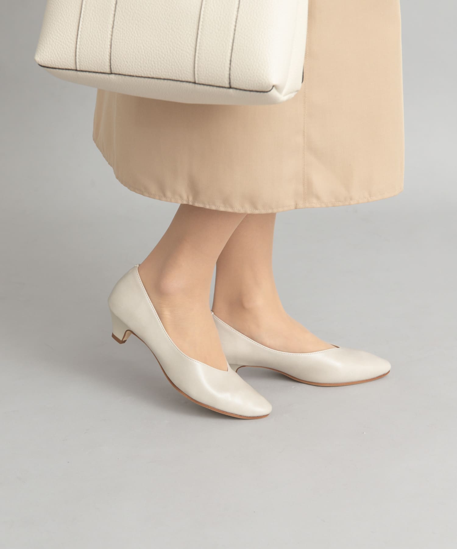 ソフトヒールパンプス