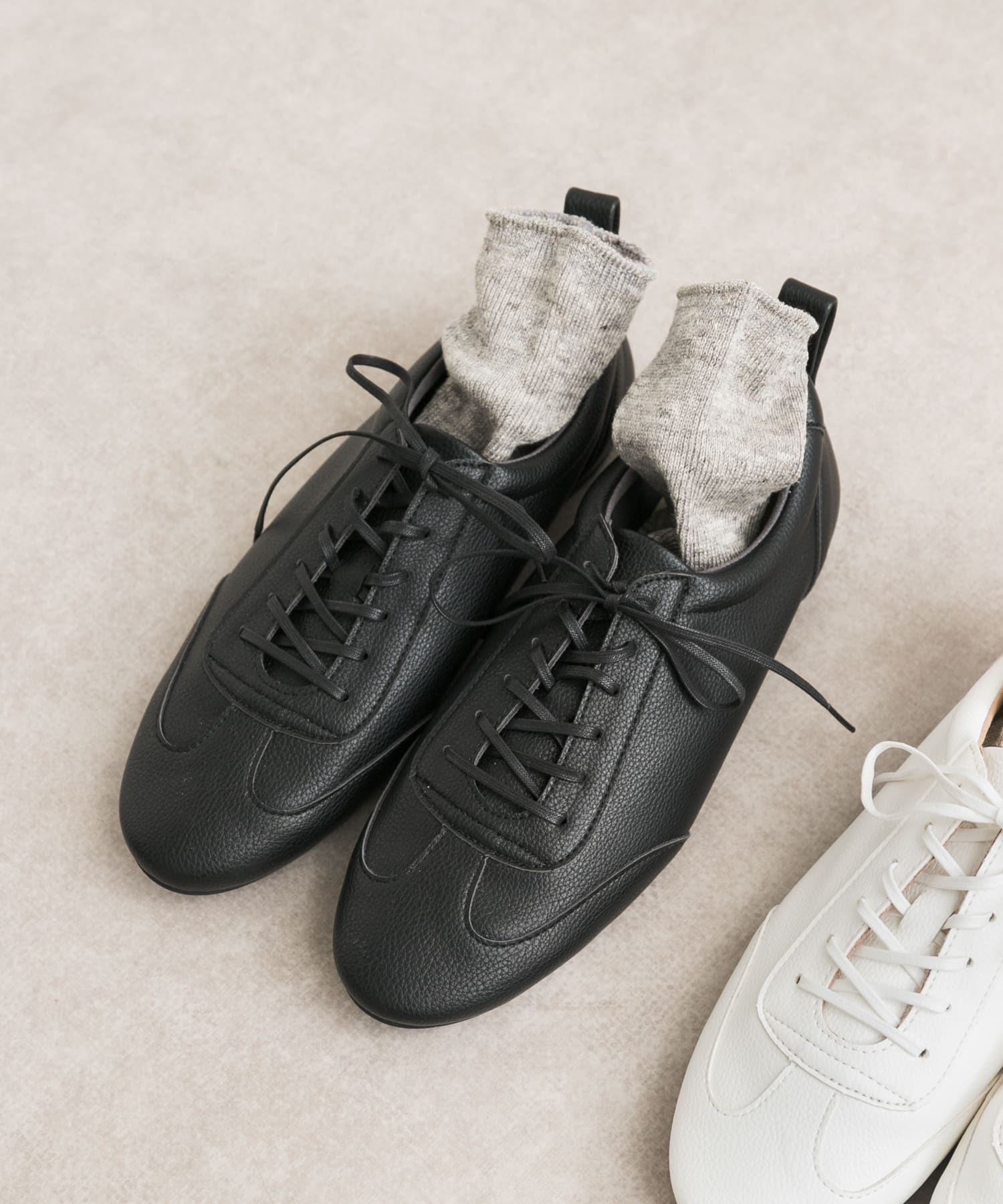 ライトウェイトレースアップシューズ