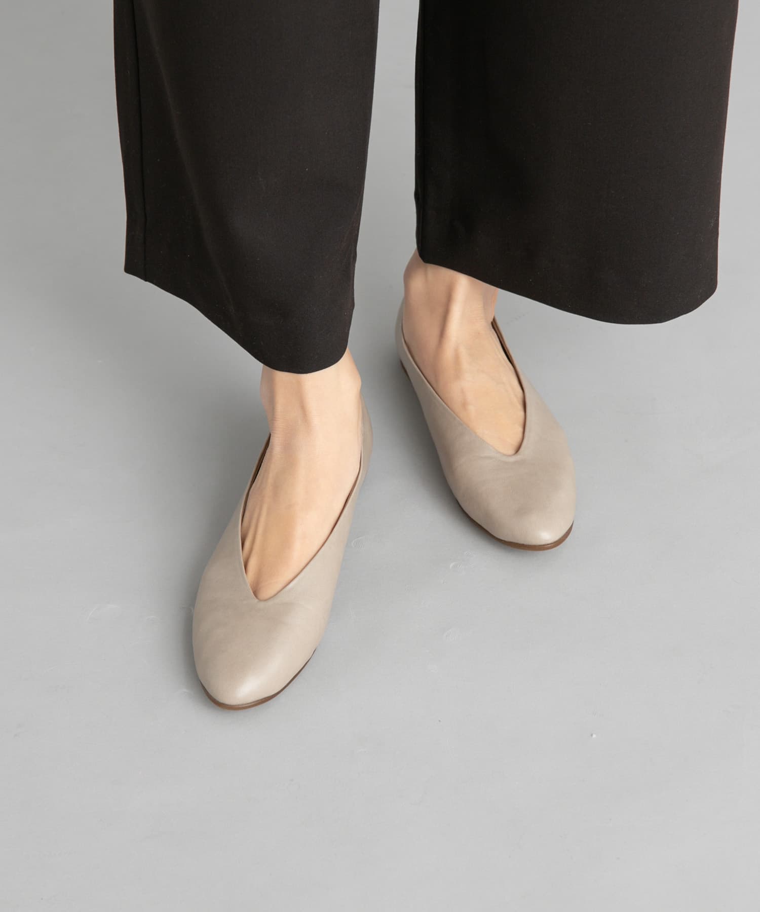 Vカットパンプス GREGE 35