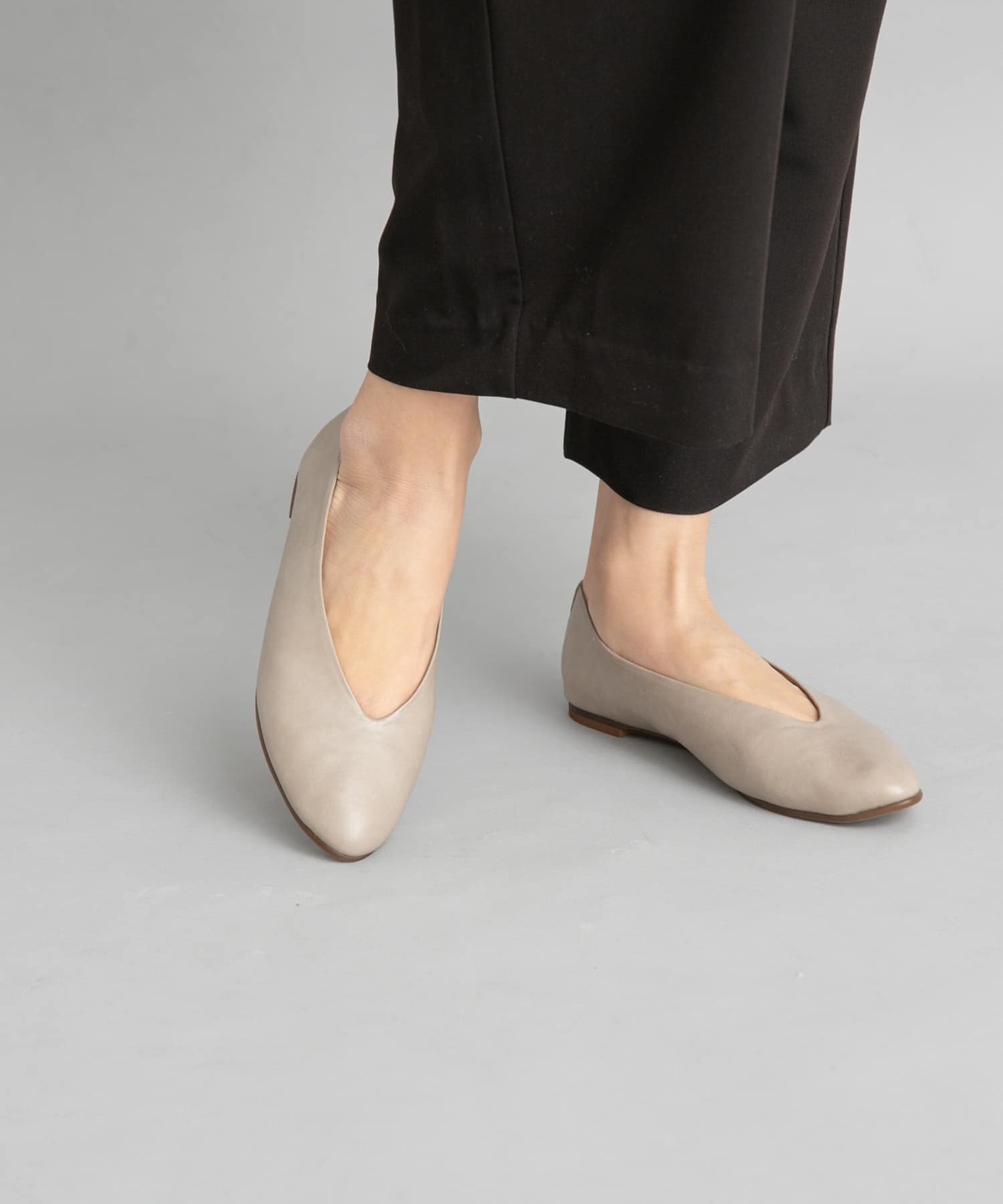 Vカットパンプス GREGE 35