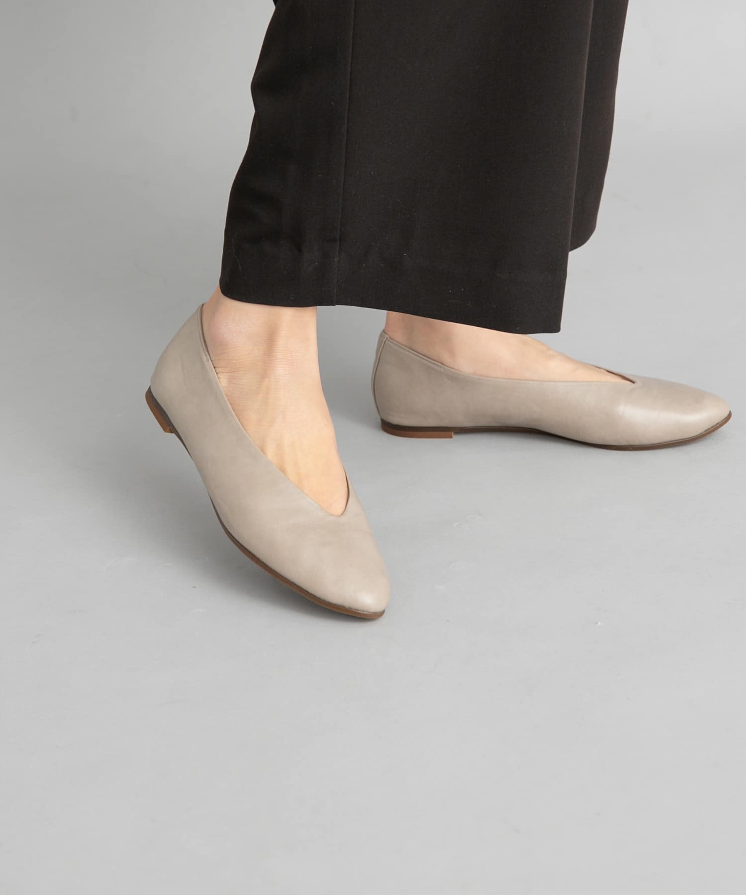 Vカットパンプス GREGE 35