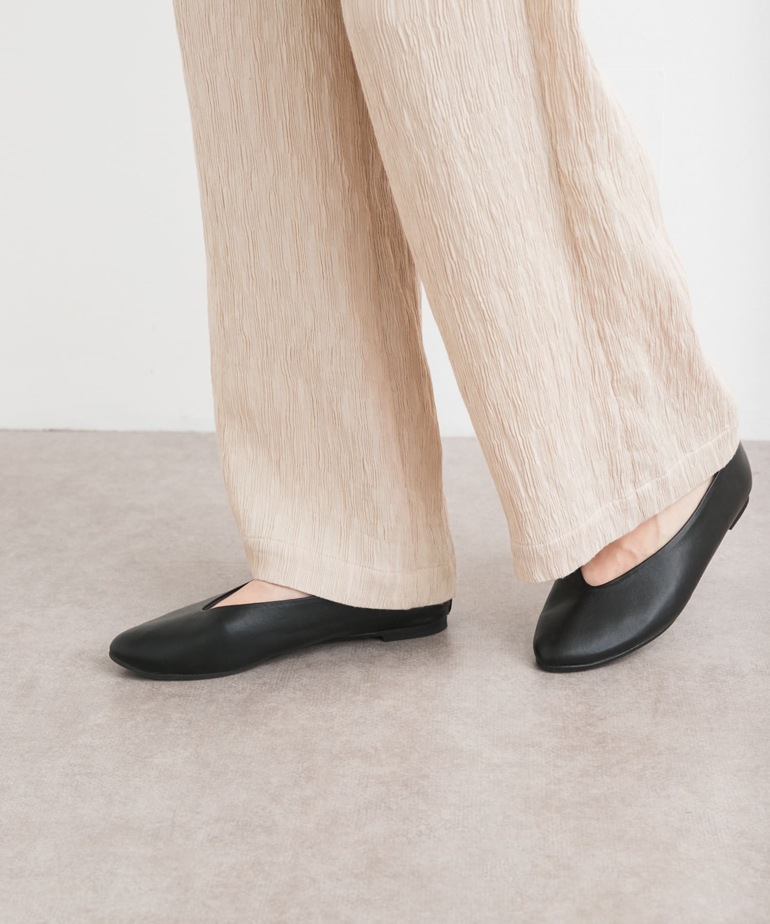 Vカットパンプス BLACK 35