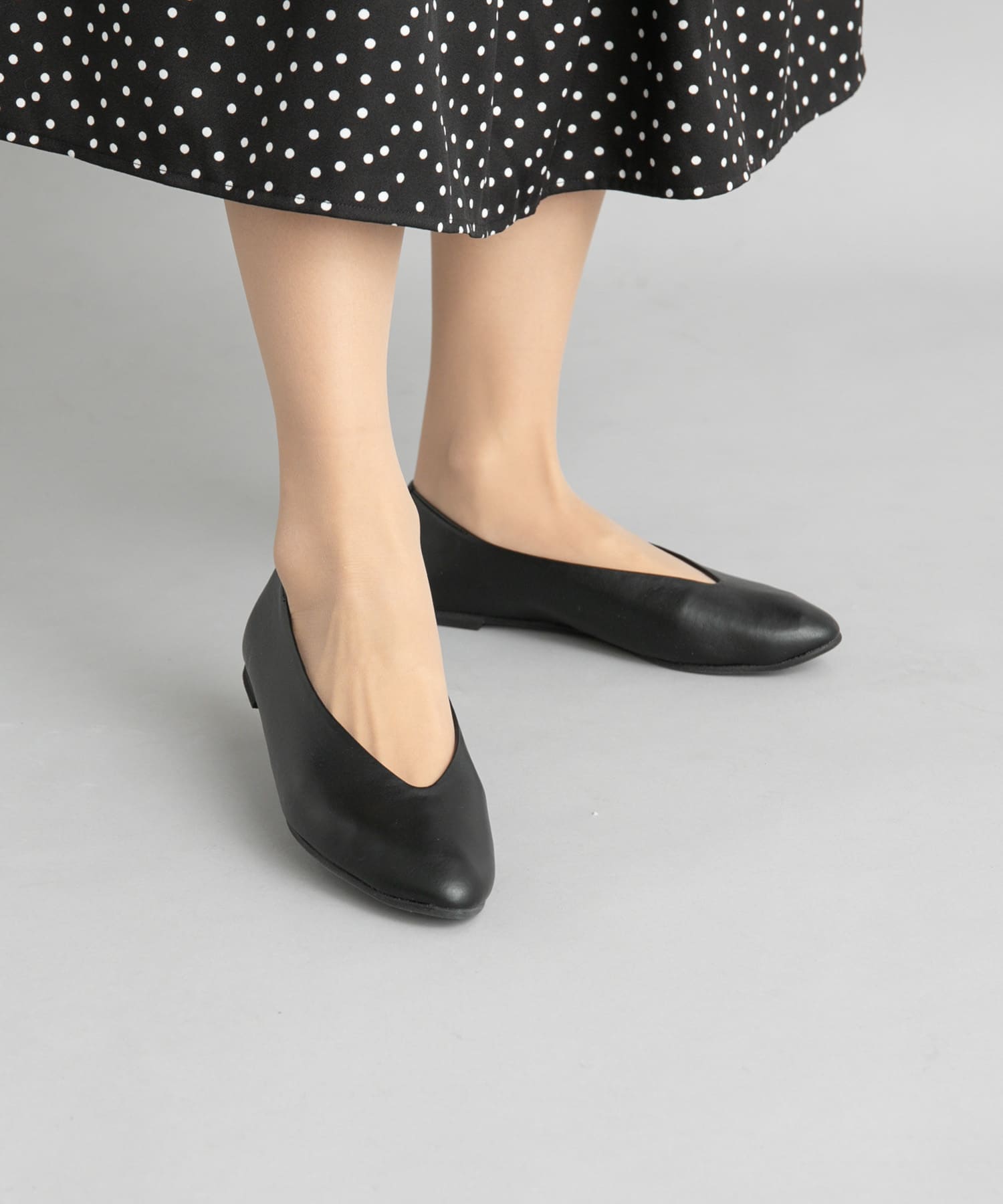 Vカットパンプス BLACK 35