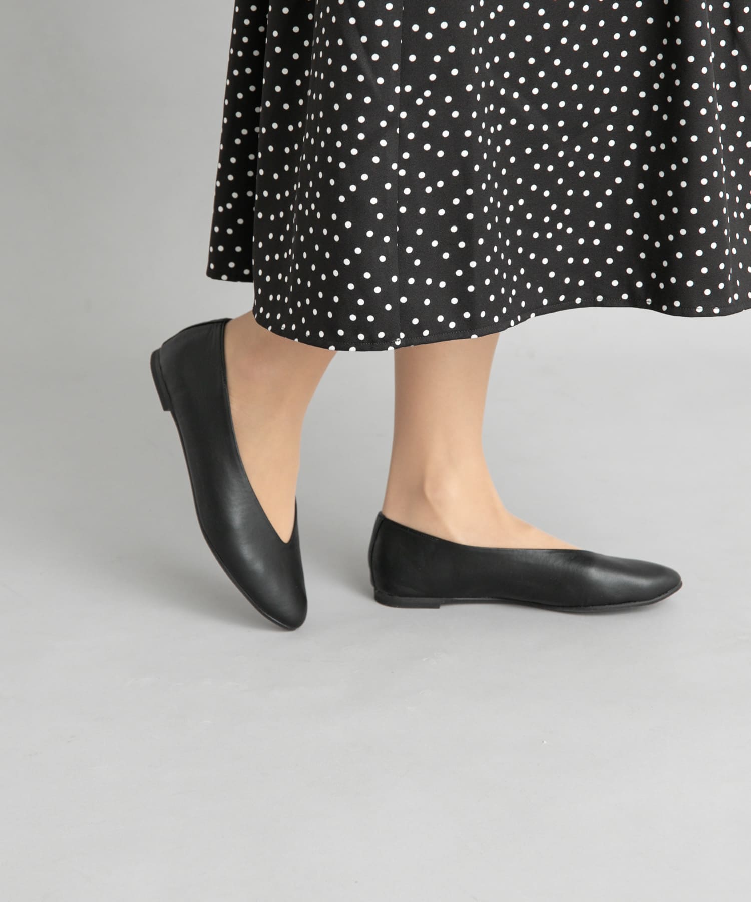 Vカットパンプス BLACK 35