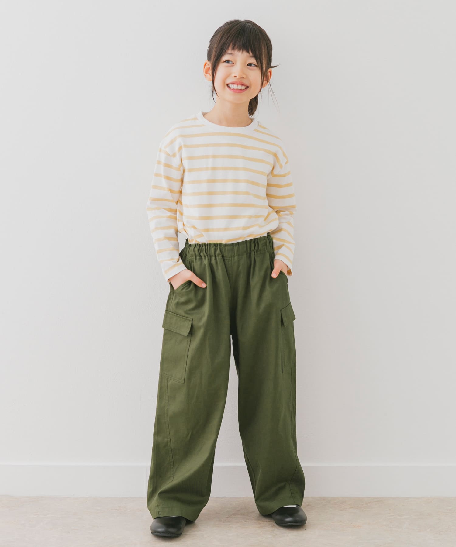 KHAKI