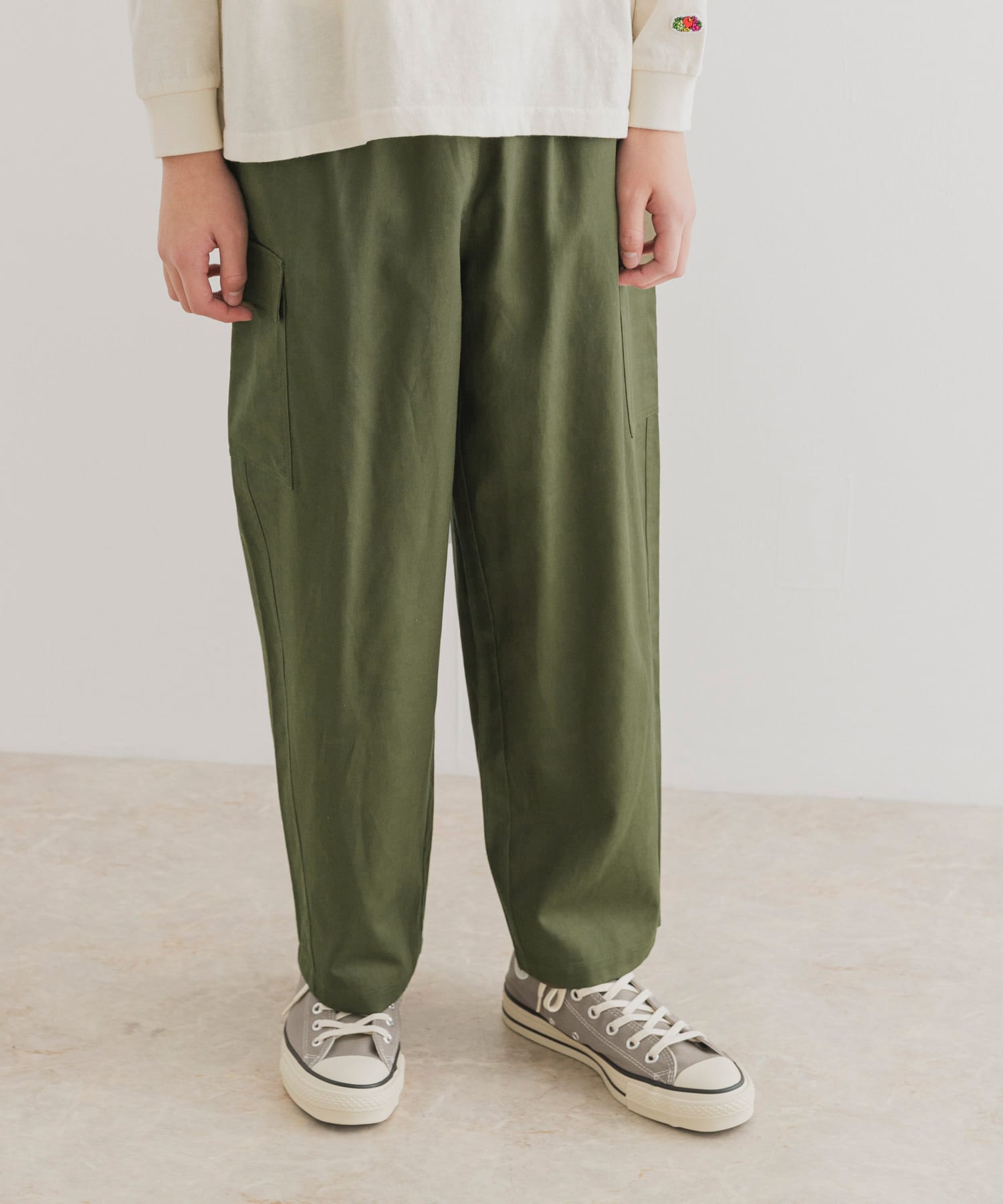 KHAKI