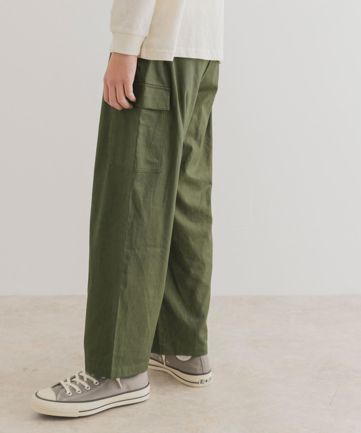 KHAKI