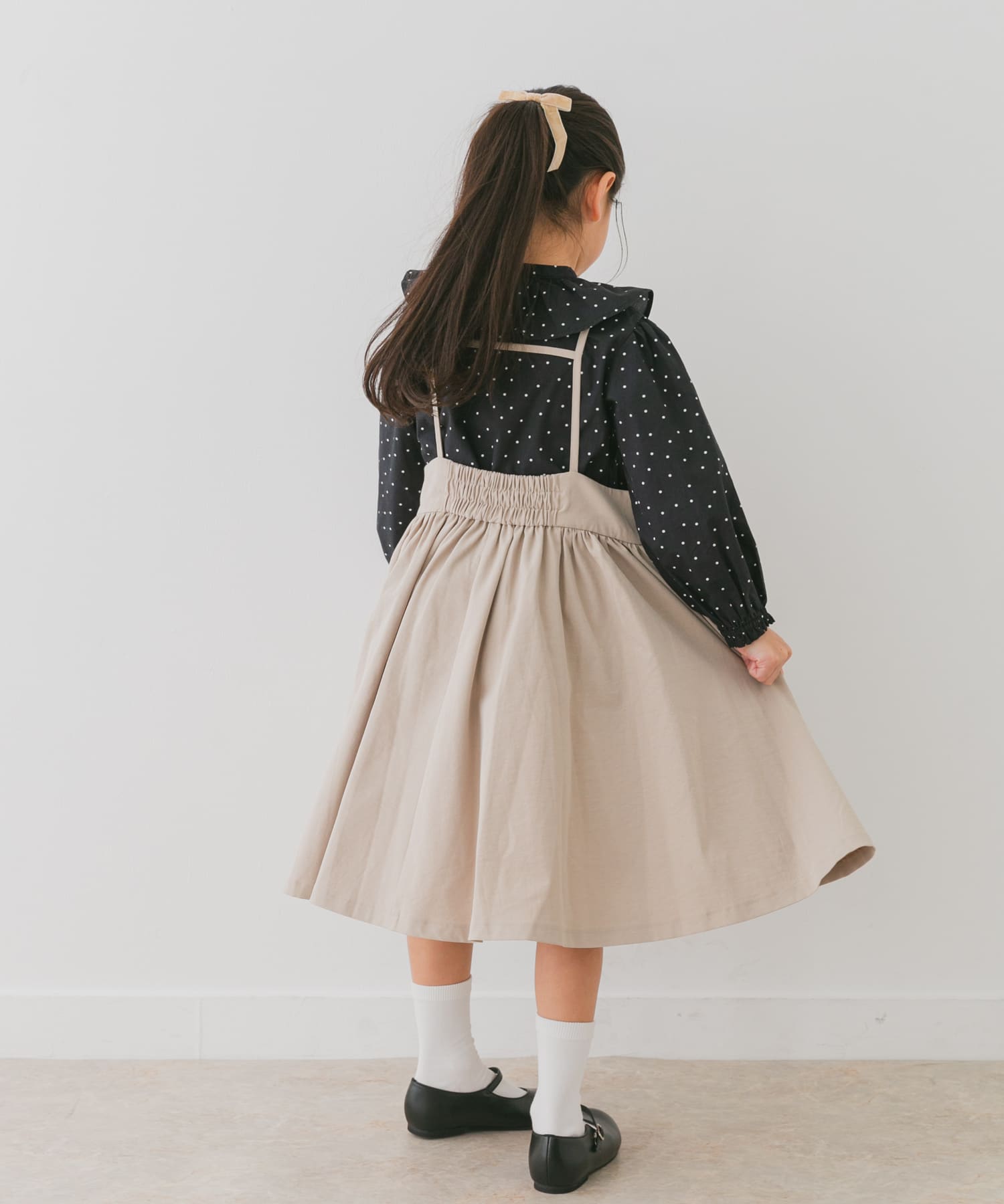 L.BEIGE