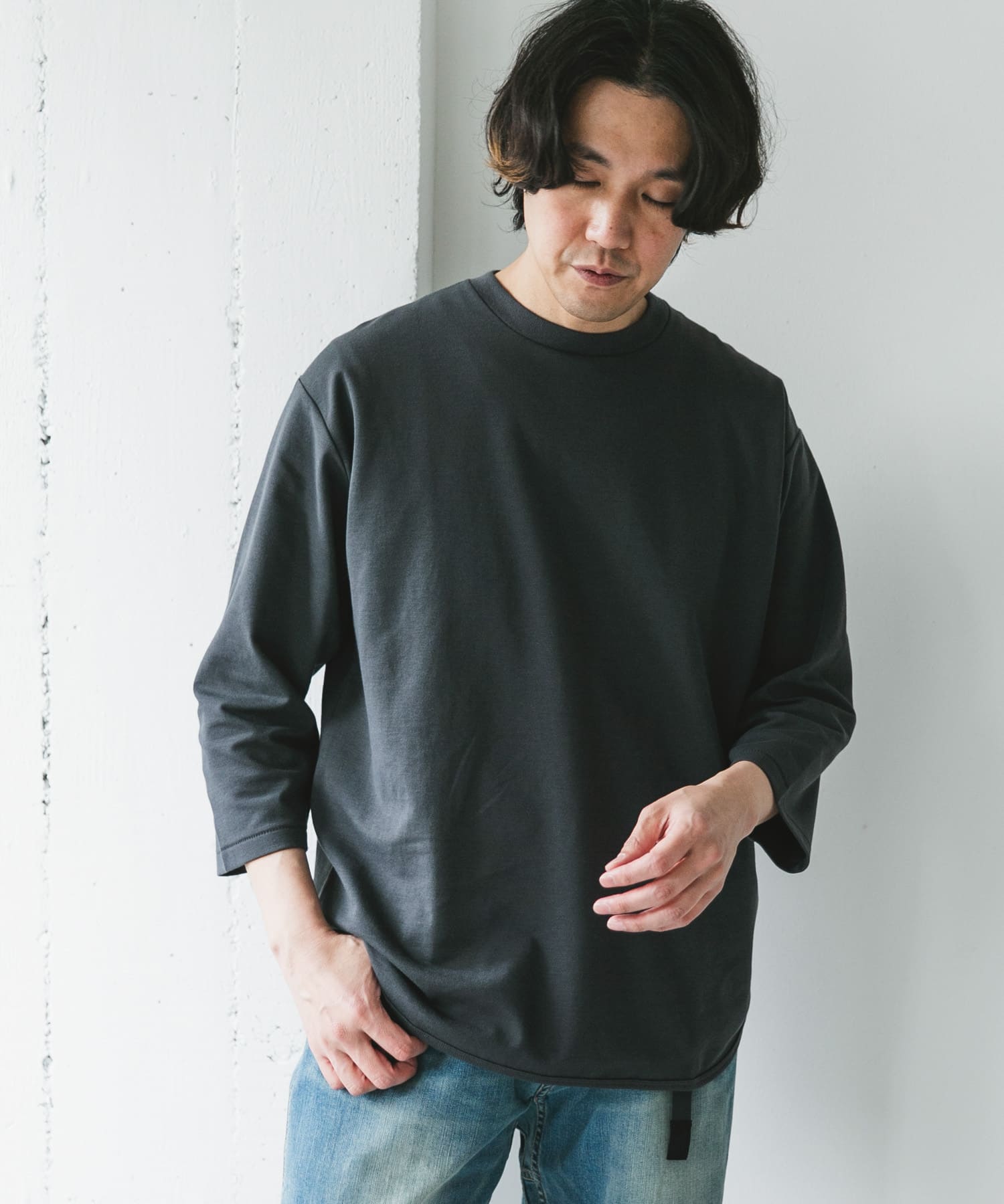 ポンチ8分袖ラウンドヘムTシャツ