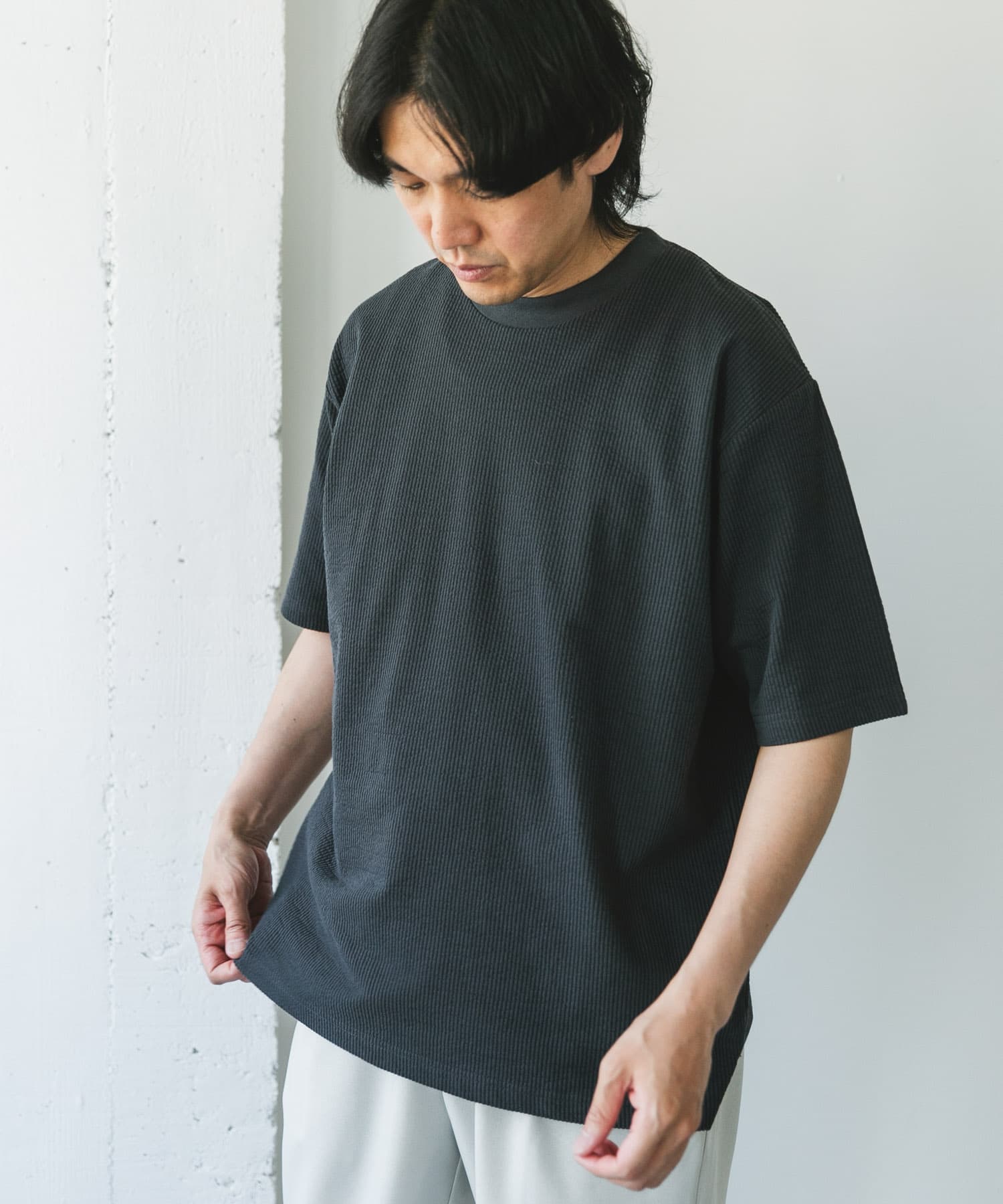 サバサッカーTシャツ　ブラック　L シルケットシアサッカーTシャツ(M CHARCOAL): トップス｜URBAN
