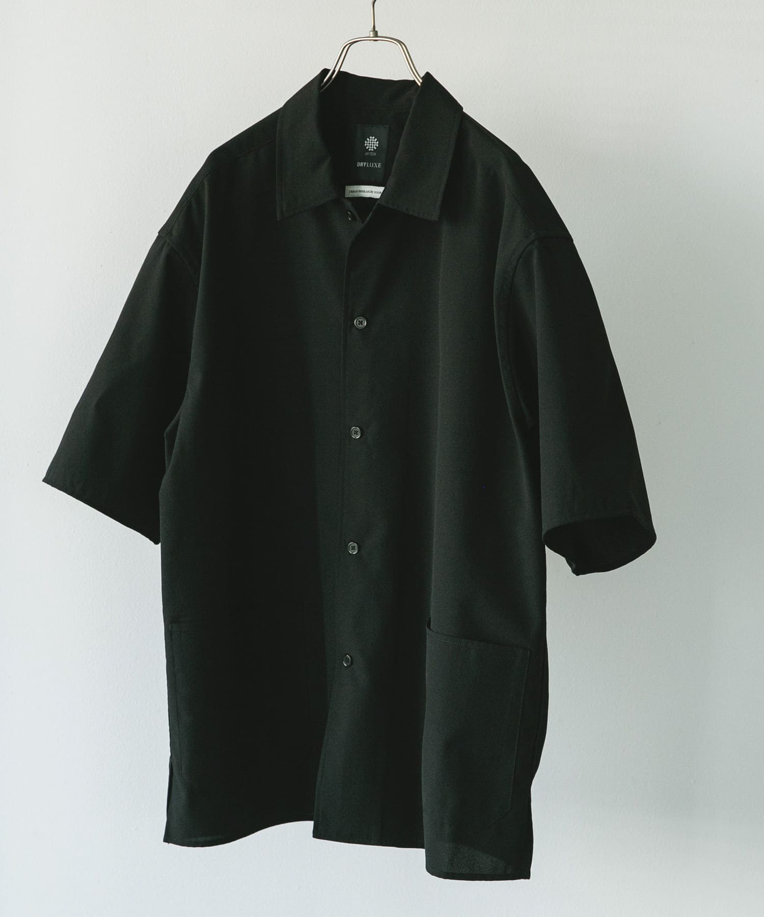『XLサイズ/WEB限定』『UR TECH DRYLUXE』SHORT-SLEEVE SHIRTS BLACK L