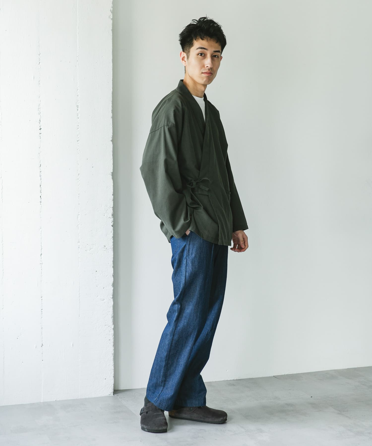 DARK GREEN