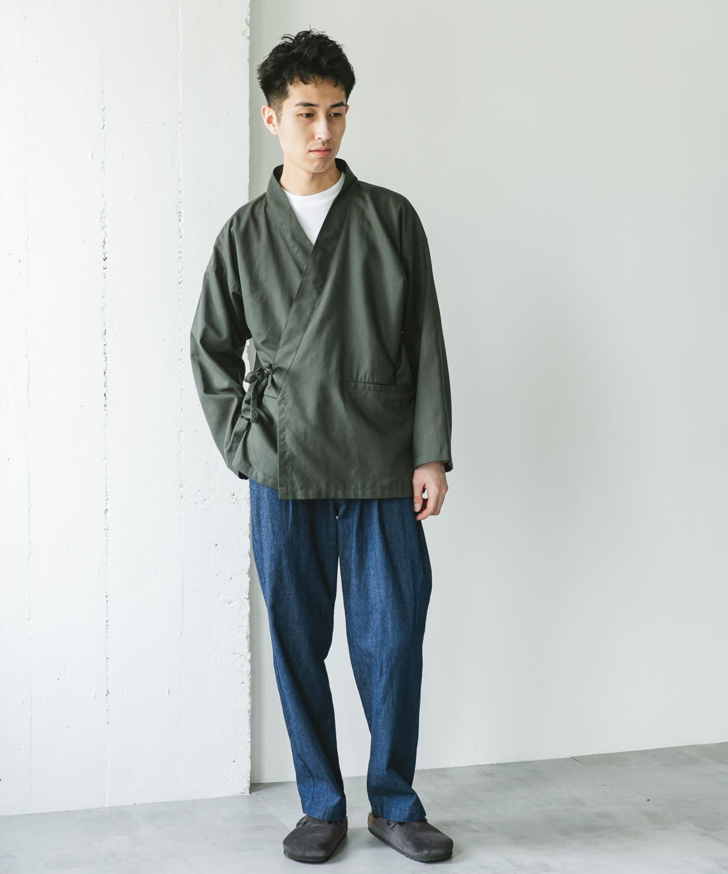 DARK GREEN