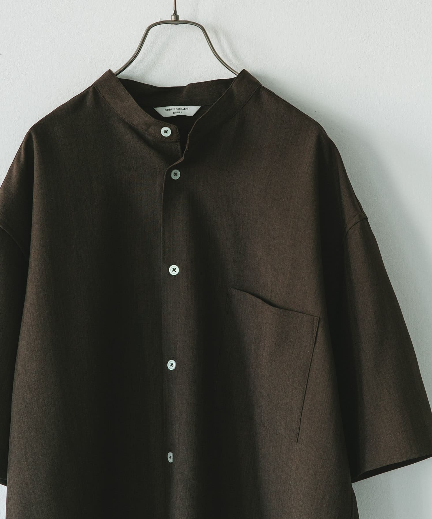 『XLサイズ/WEB限定』『吸水速乾』セオアルファバンドカラーショートスリーブシャツ BROWN M