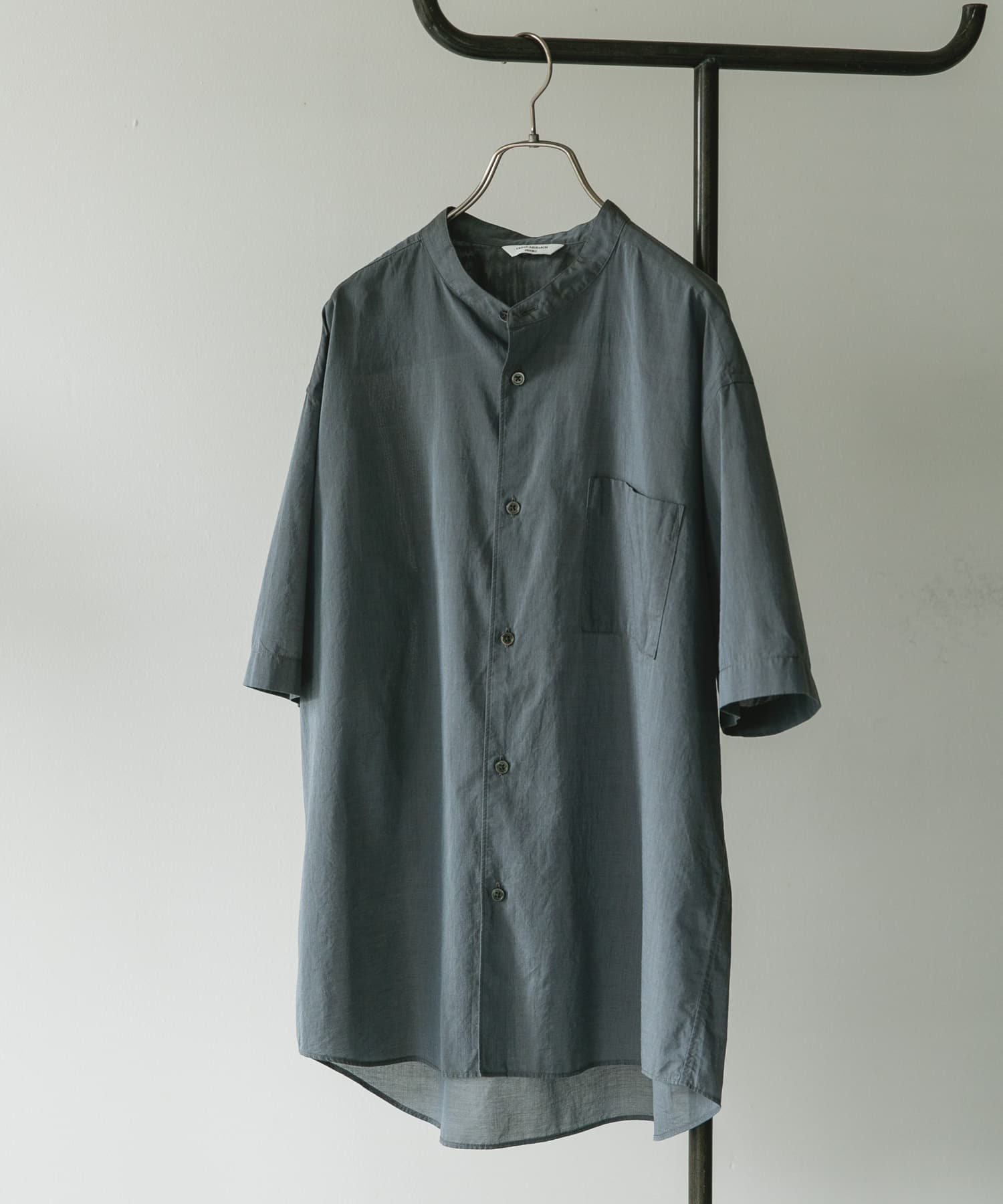 玉虫シャンブレー バンドカラーシャツ GRAY NAVY M