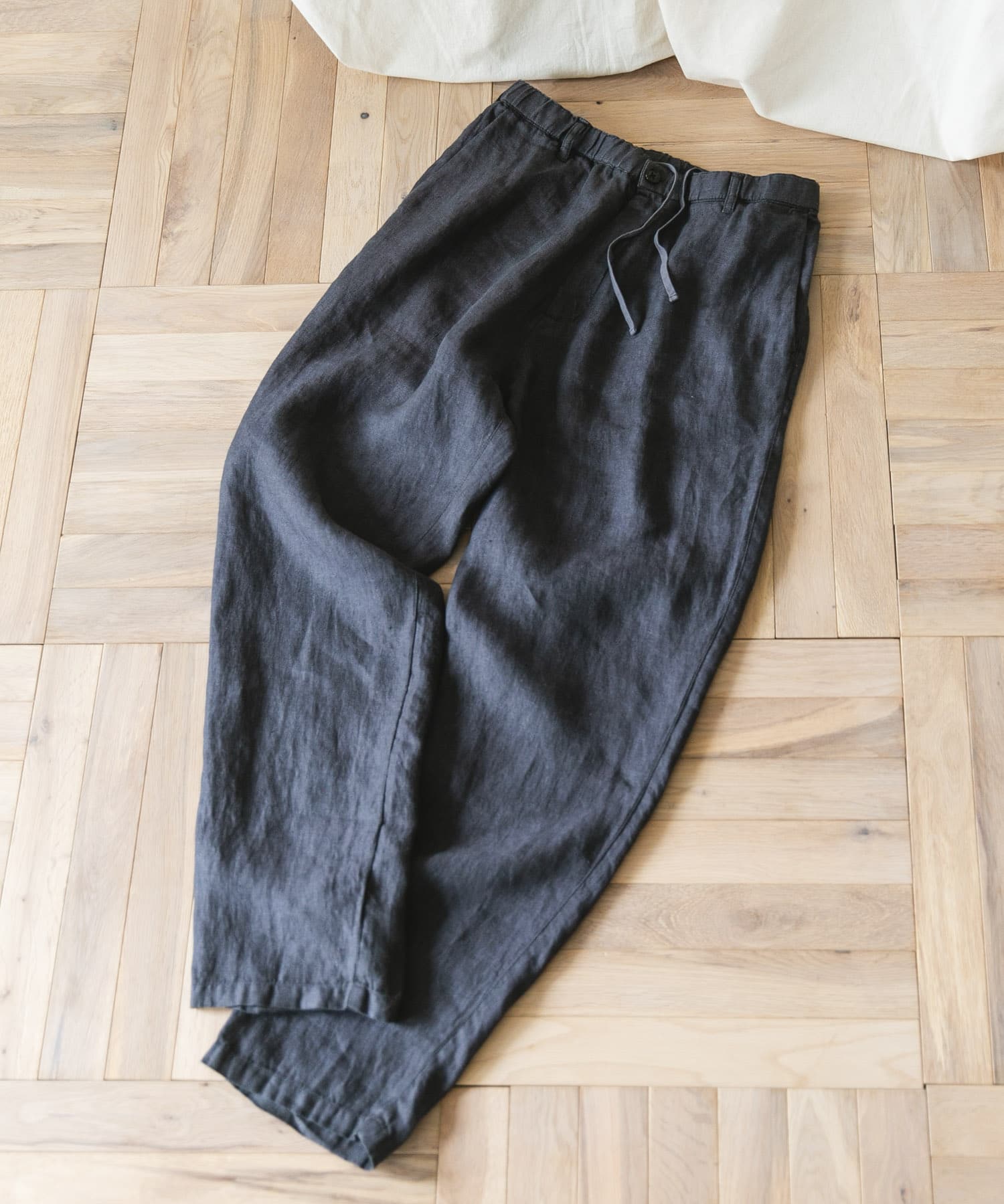 『XLサイズ/WEB限定』ツイルリネン イージートラウザー CHARCOAL S