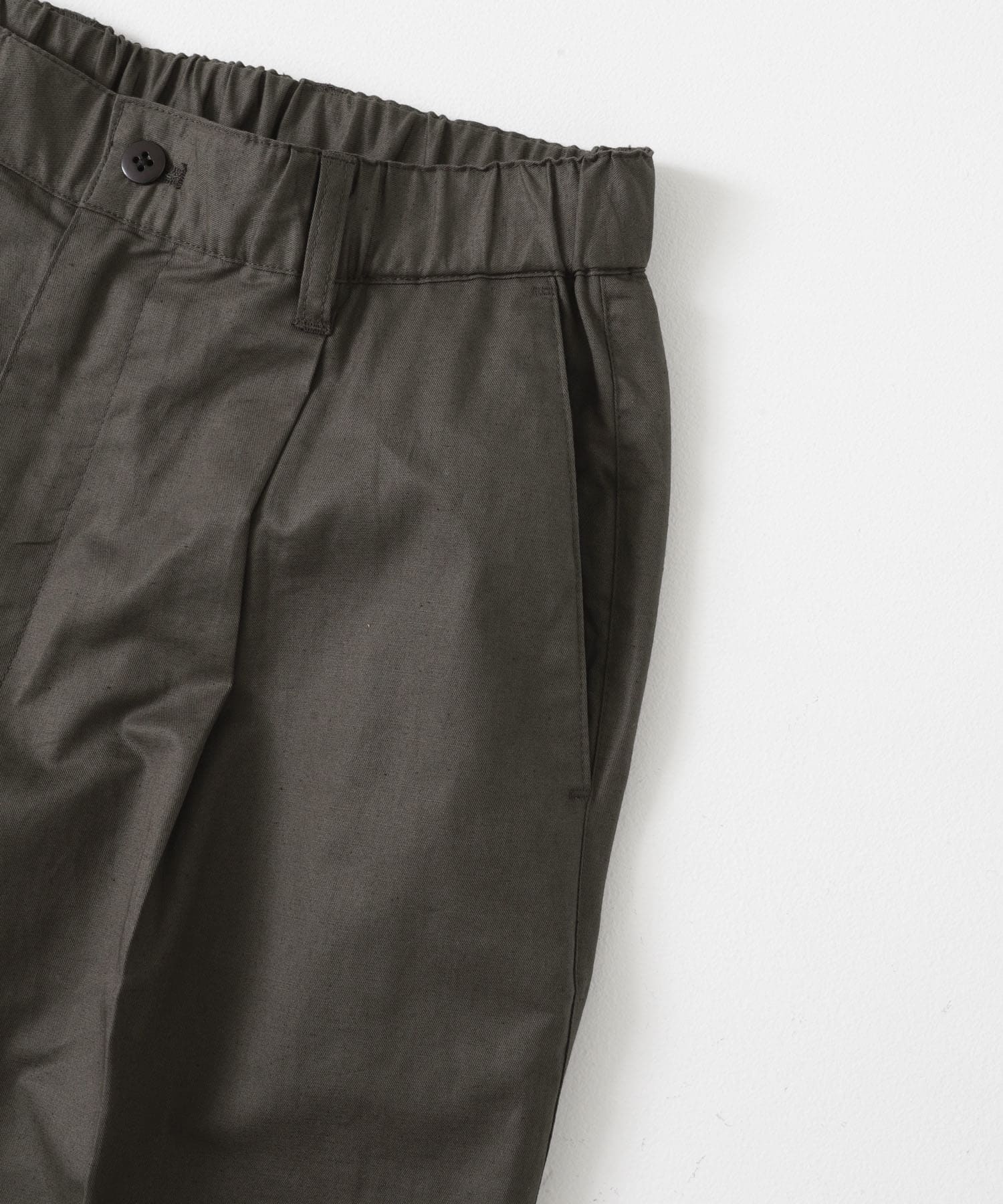 コットンリネンマーセライズライトチノトラウザー CHARCOAL M
