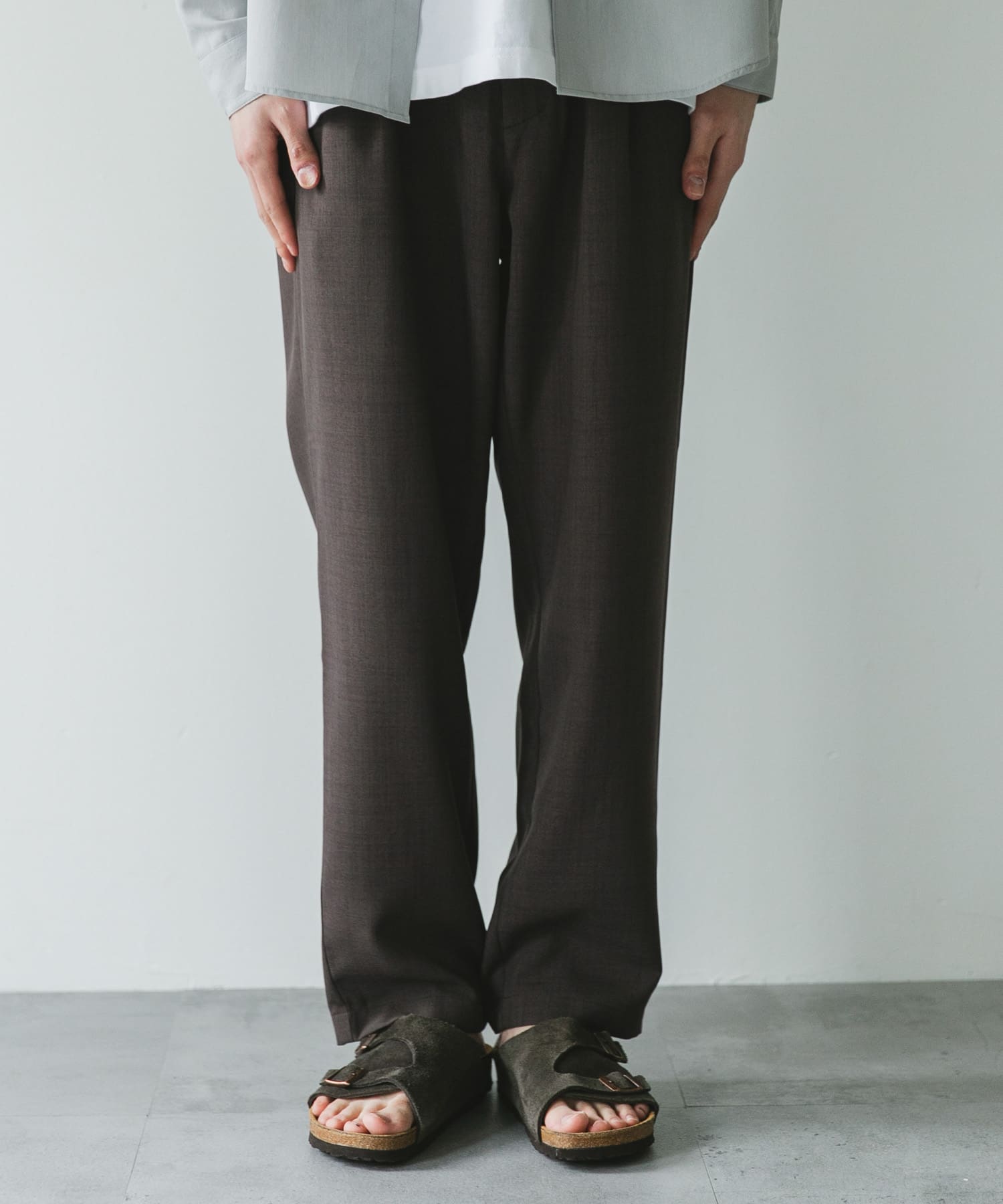LIGHTBROWN